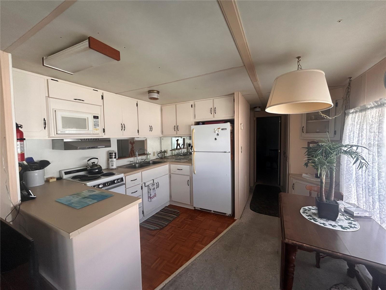 P4937108 Property Photo