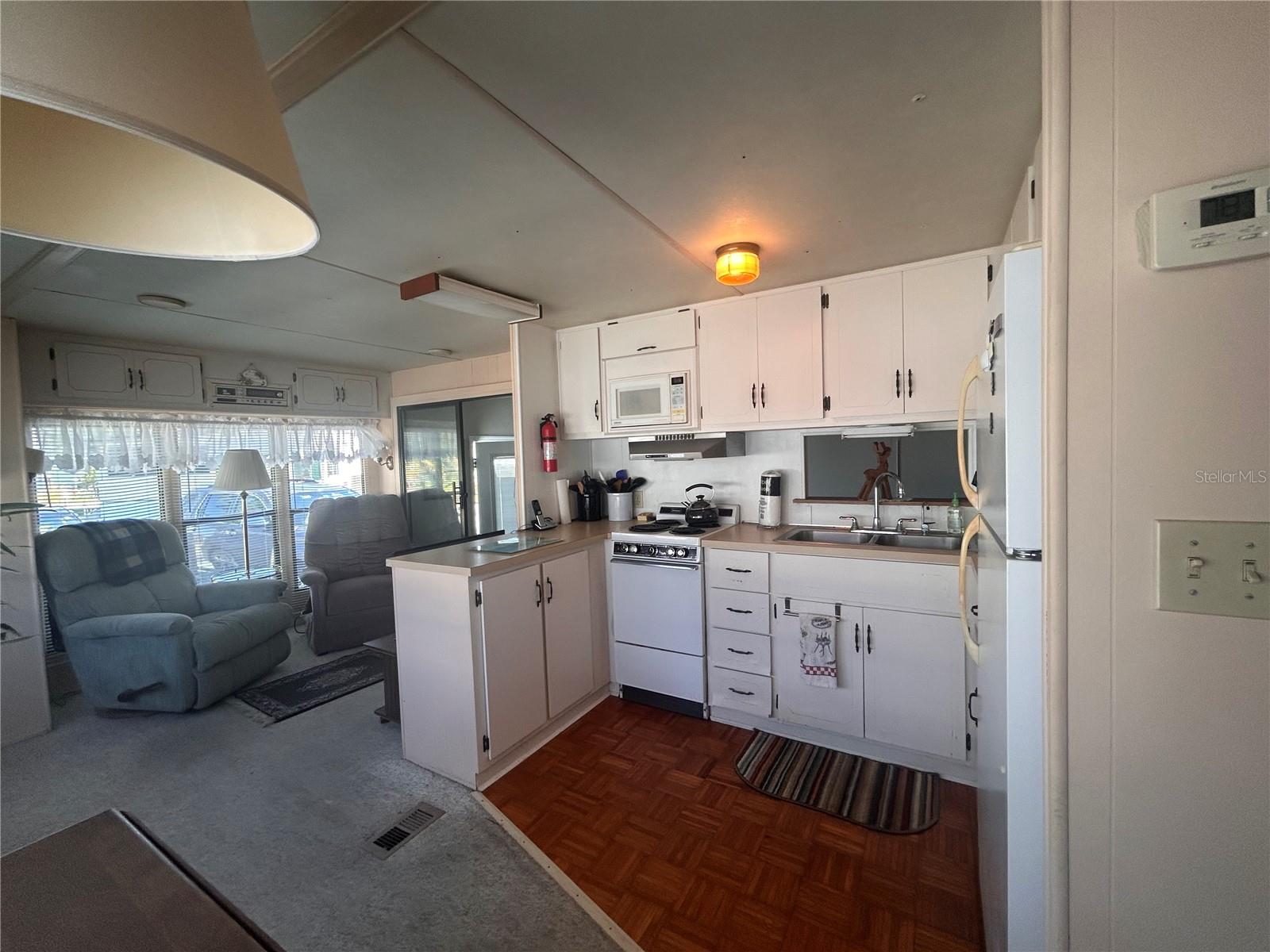 P4937108 Property Photo