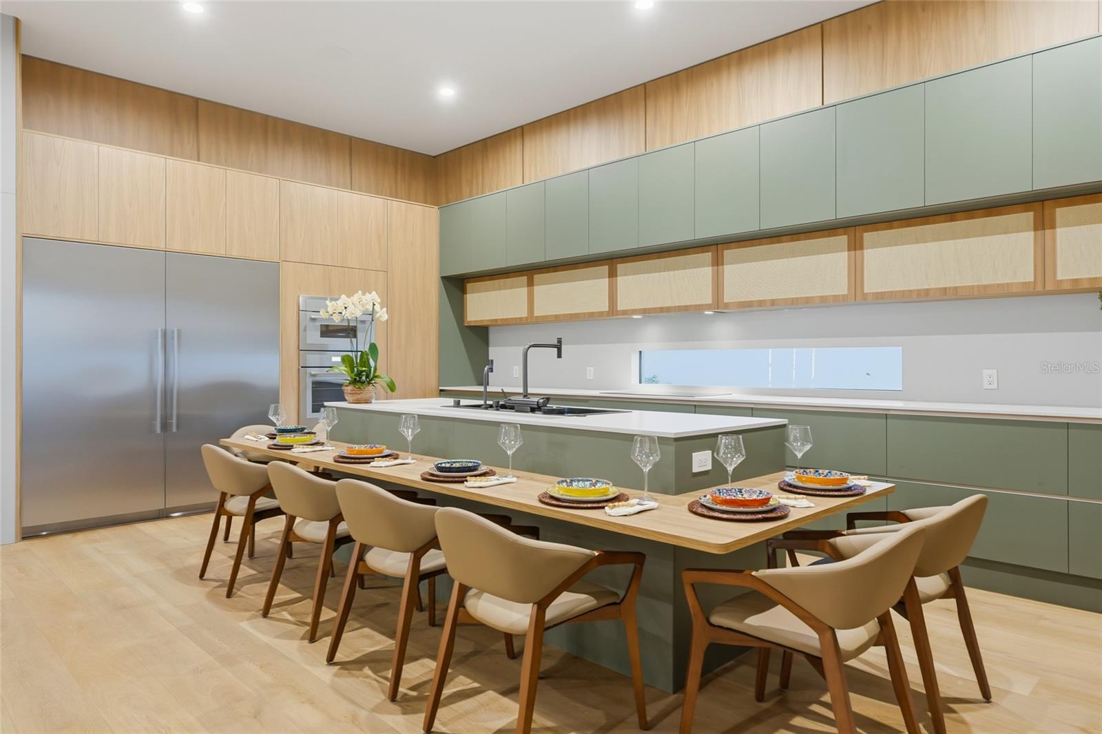 O6362592 Property Photo