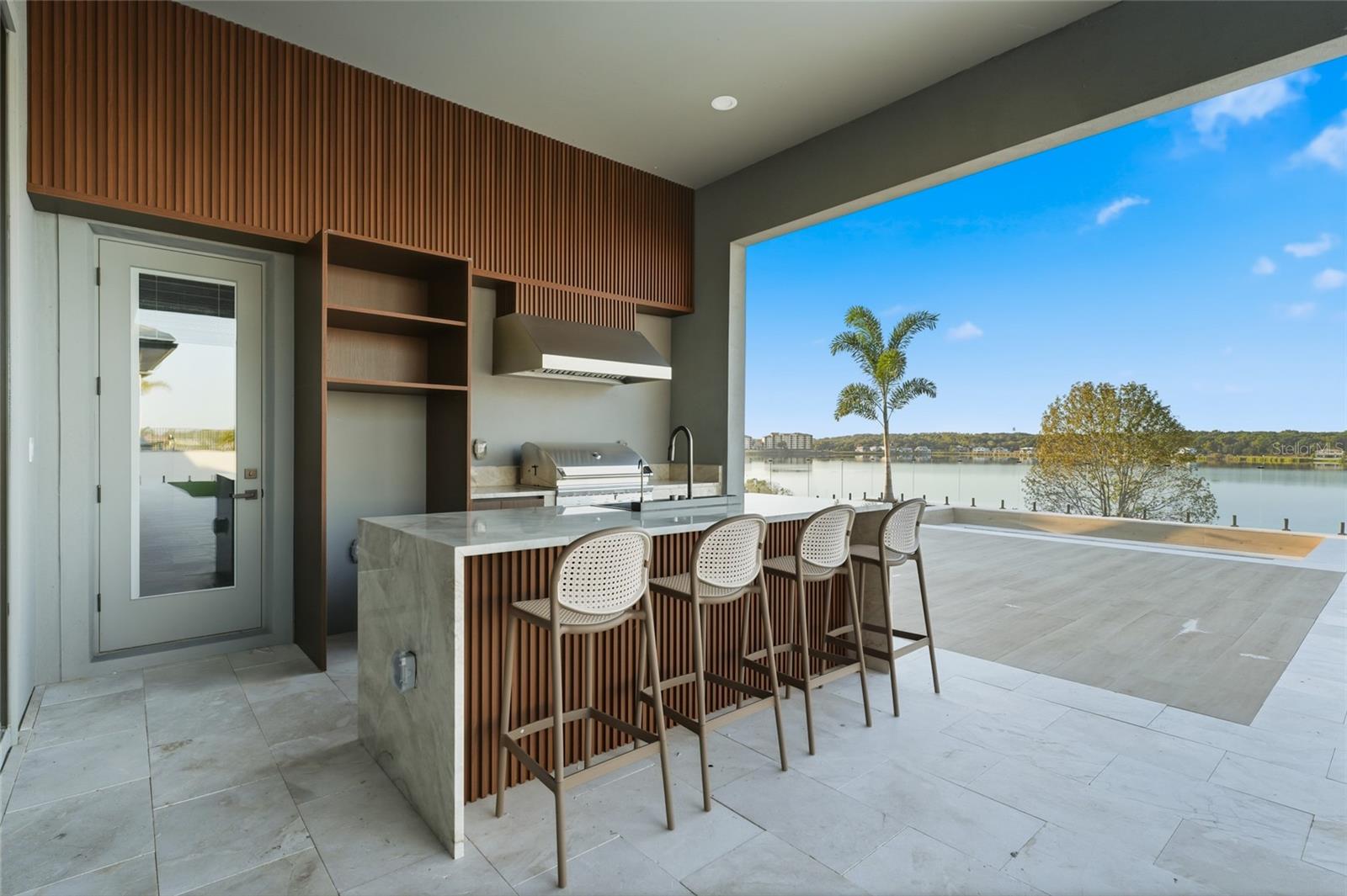 O6362592 Property Photo