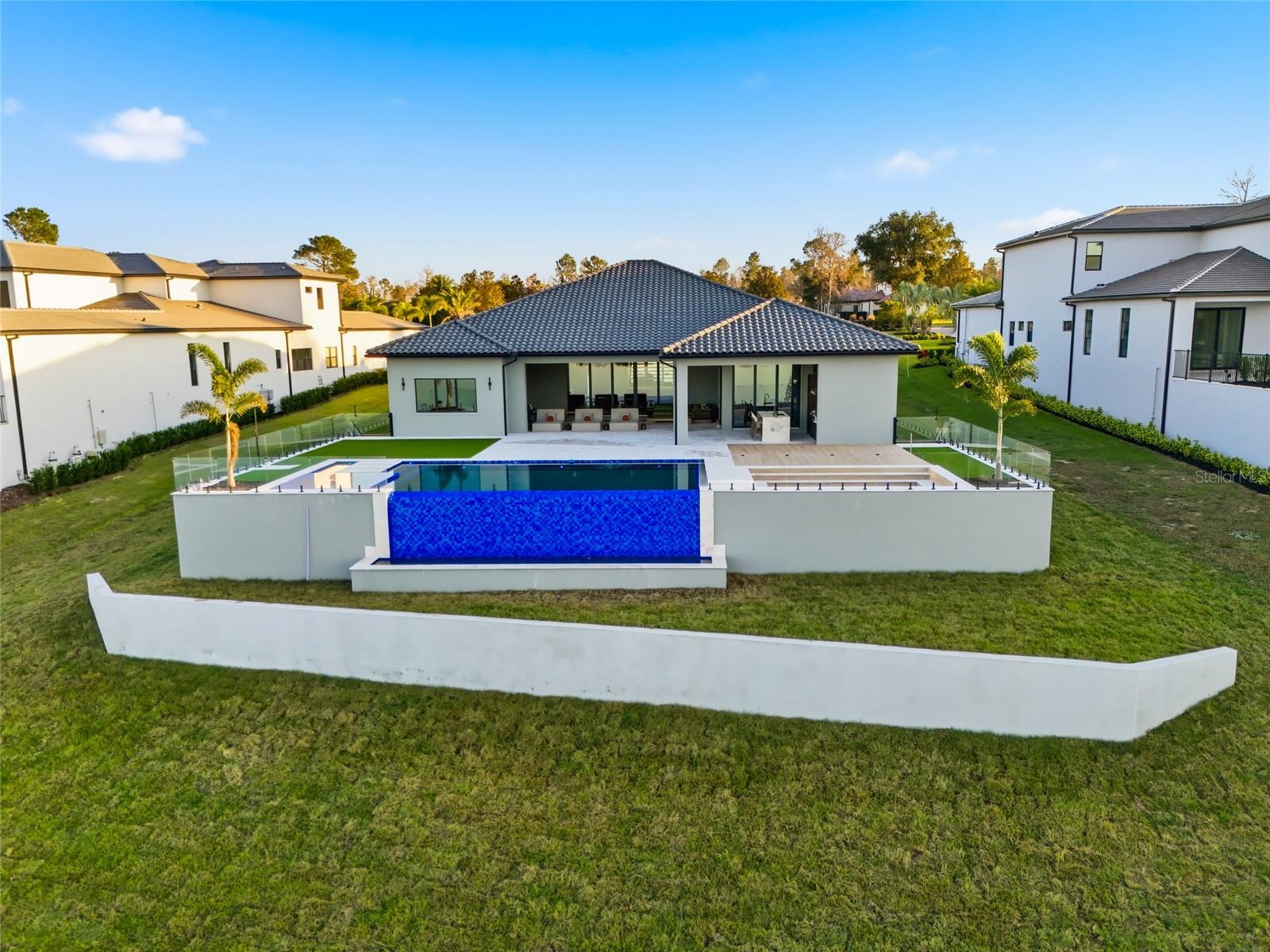 O6362592 Property Photo