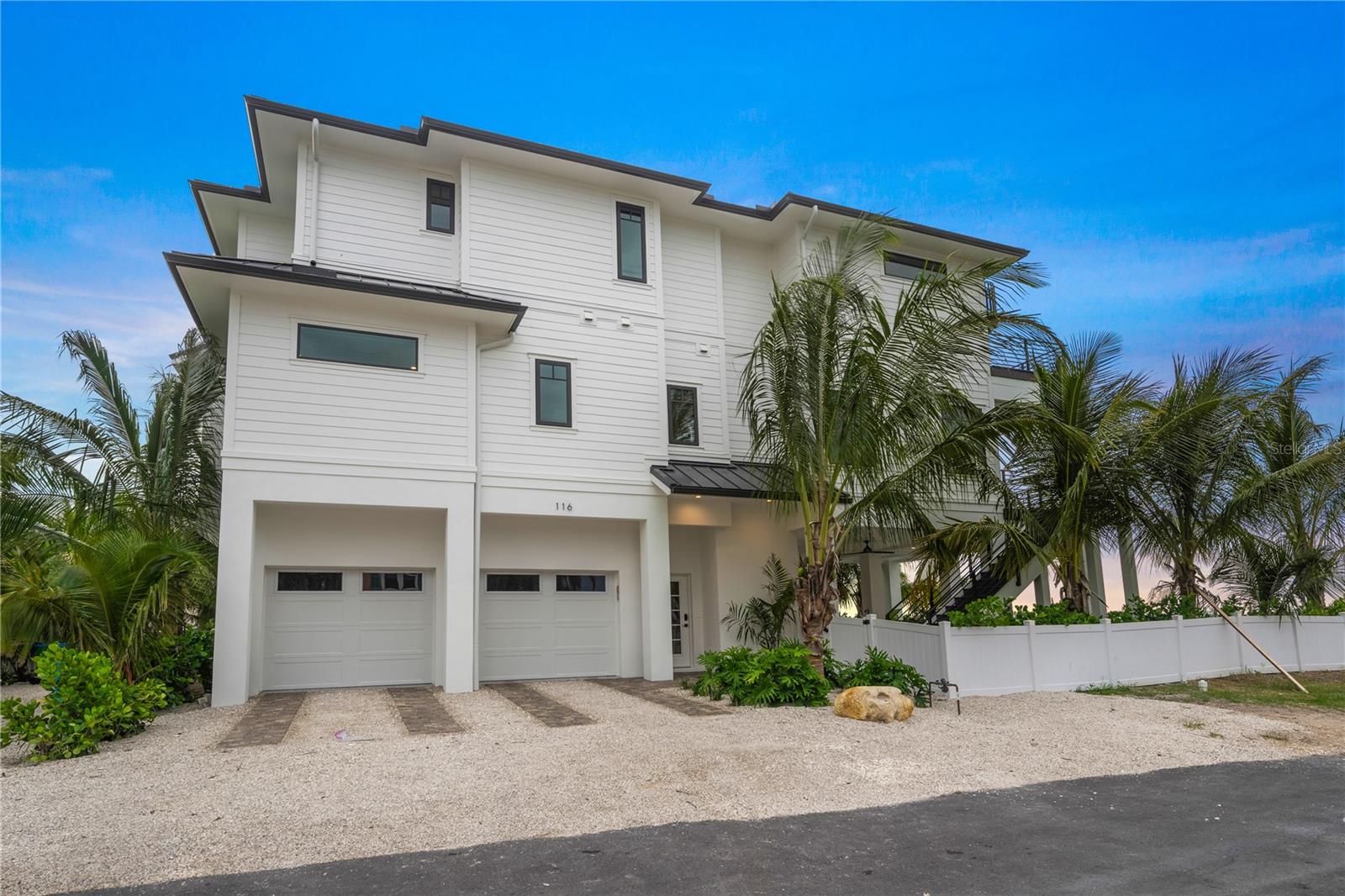 A4672994 Property Photo