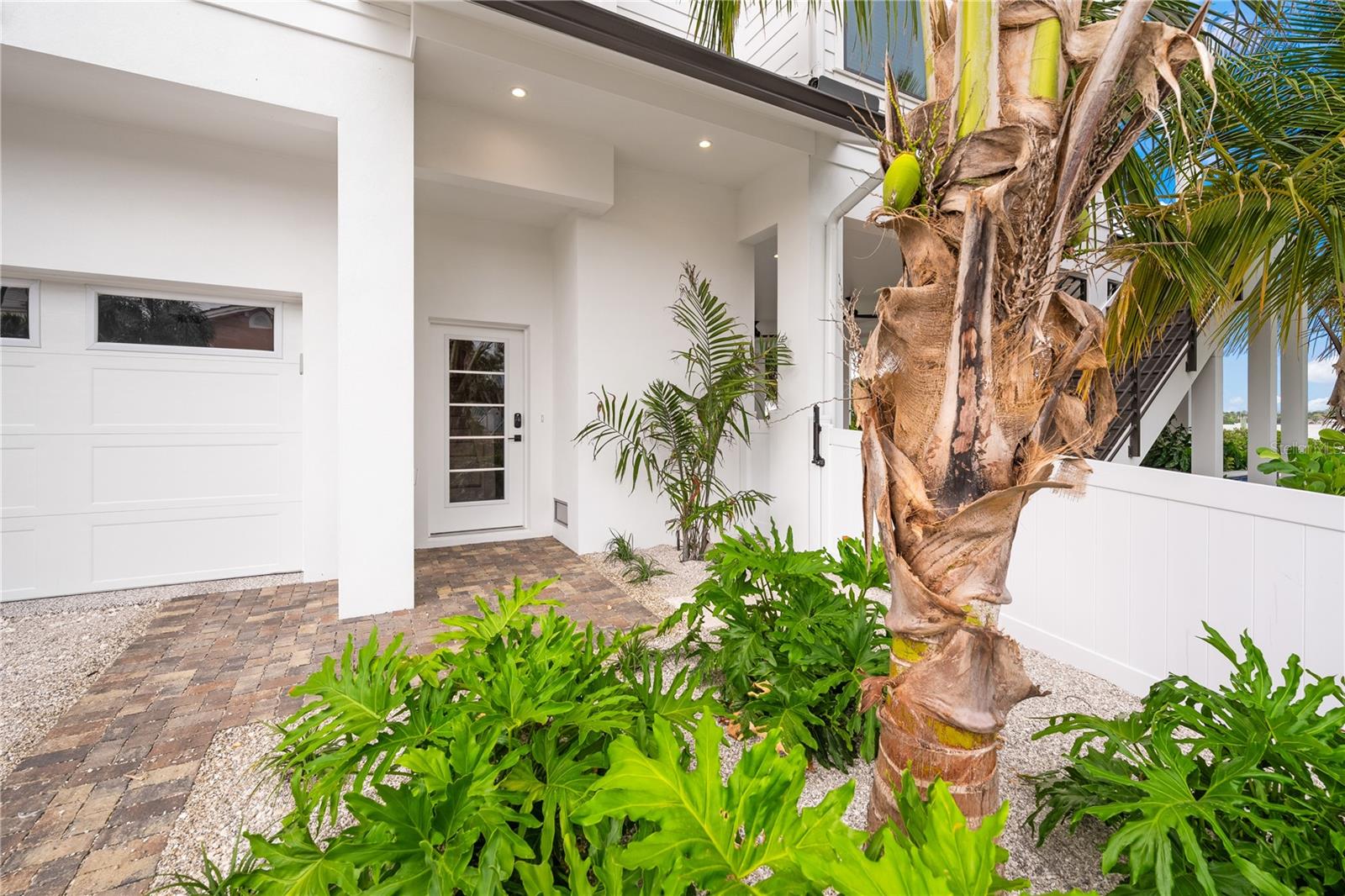 A4672994 Property Photo