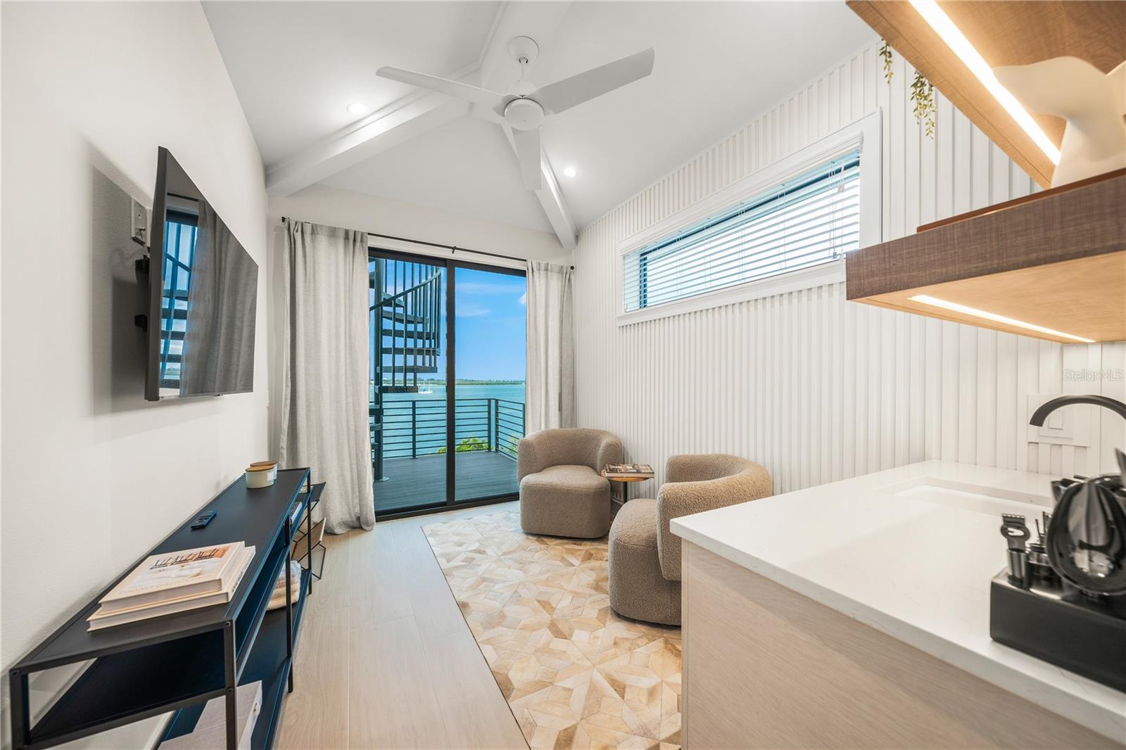 A4672994 Property Photo