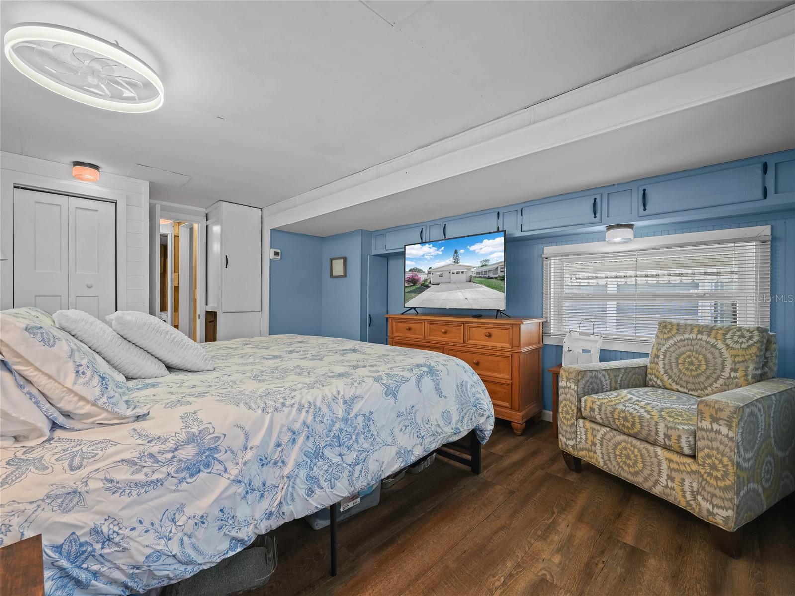 K4903148 Property Photo