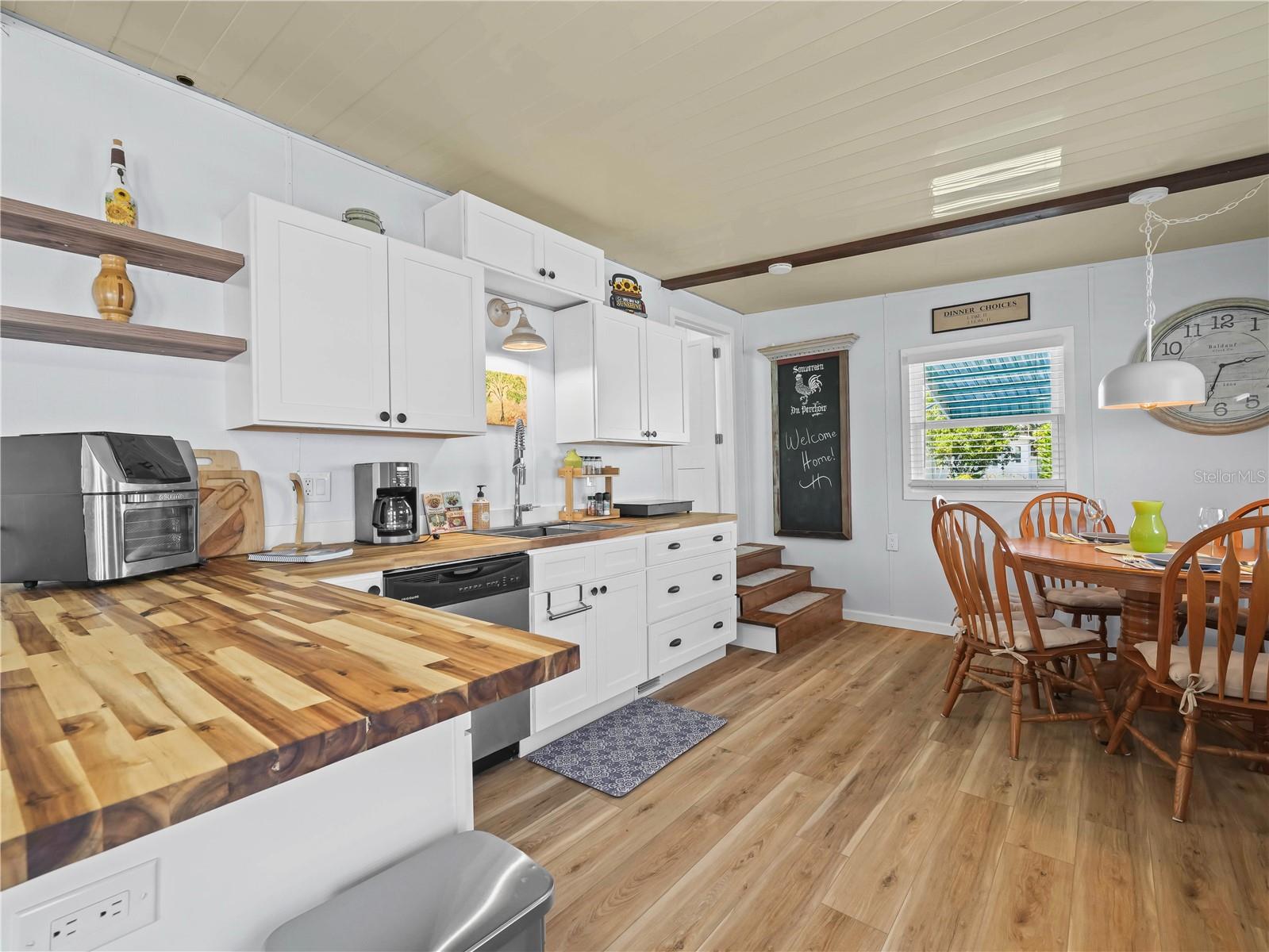 K4903148 Property Photo