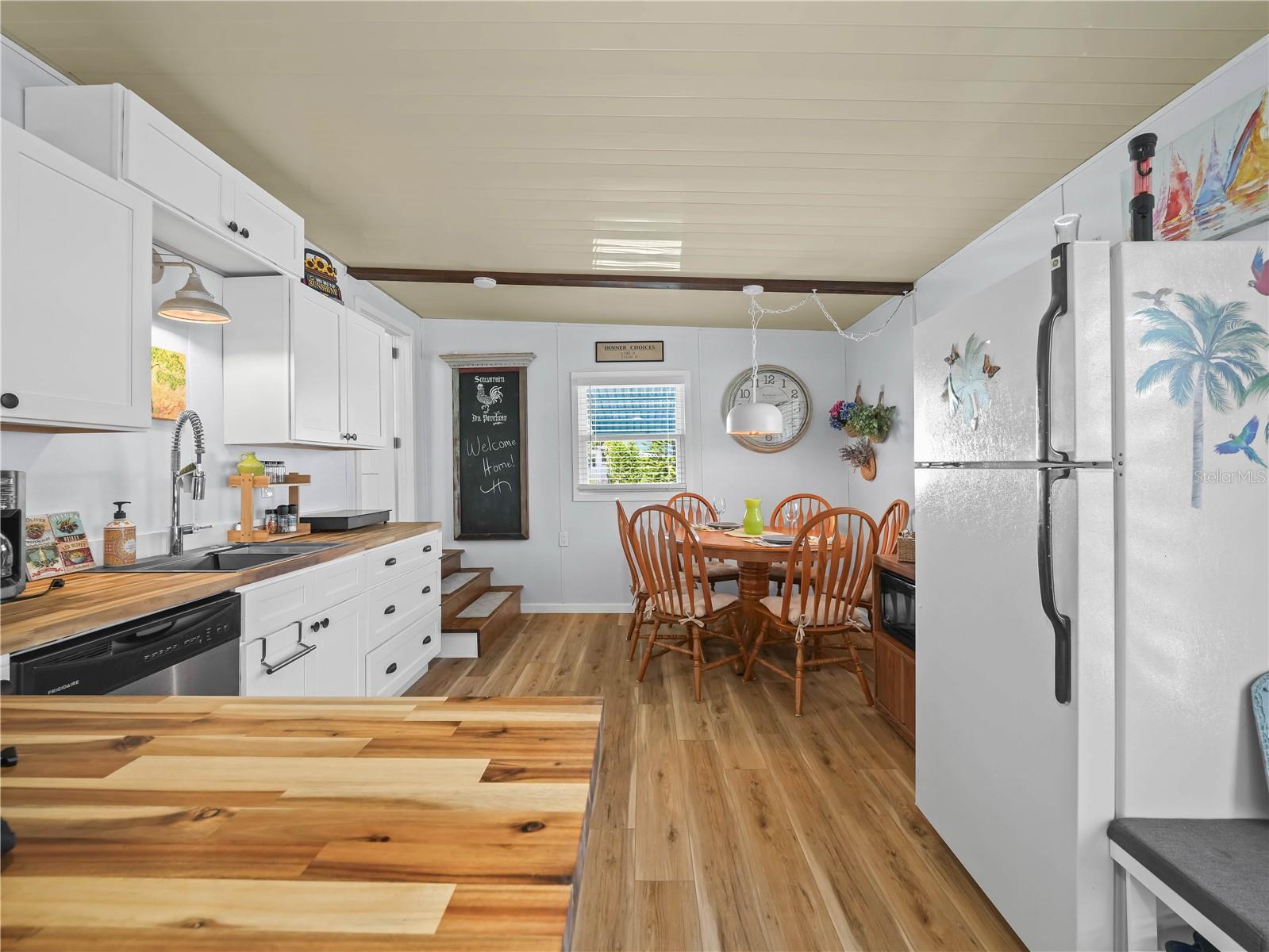 K4903148 Property Photo