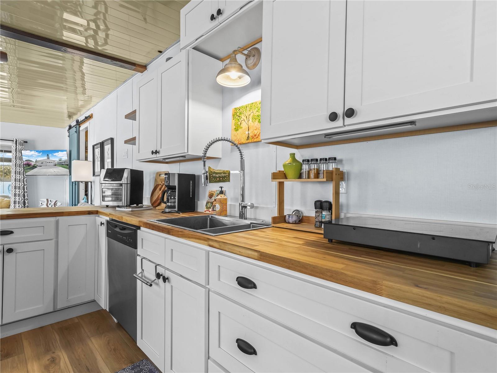 K4903148 Property Photo