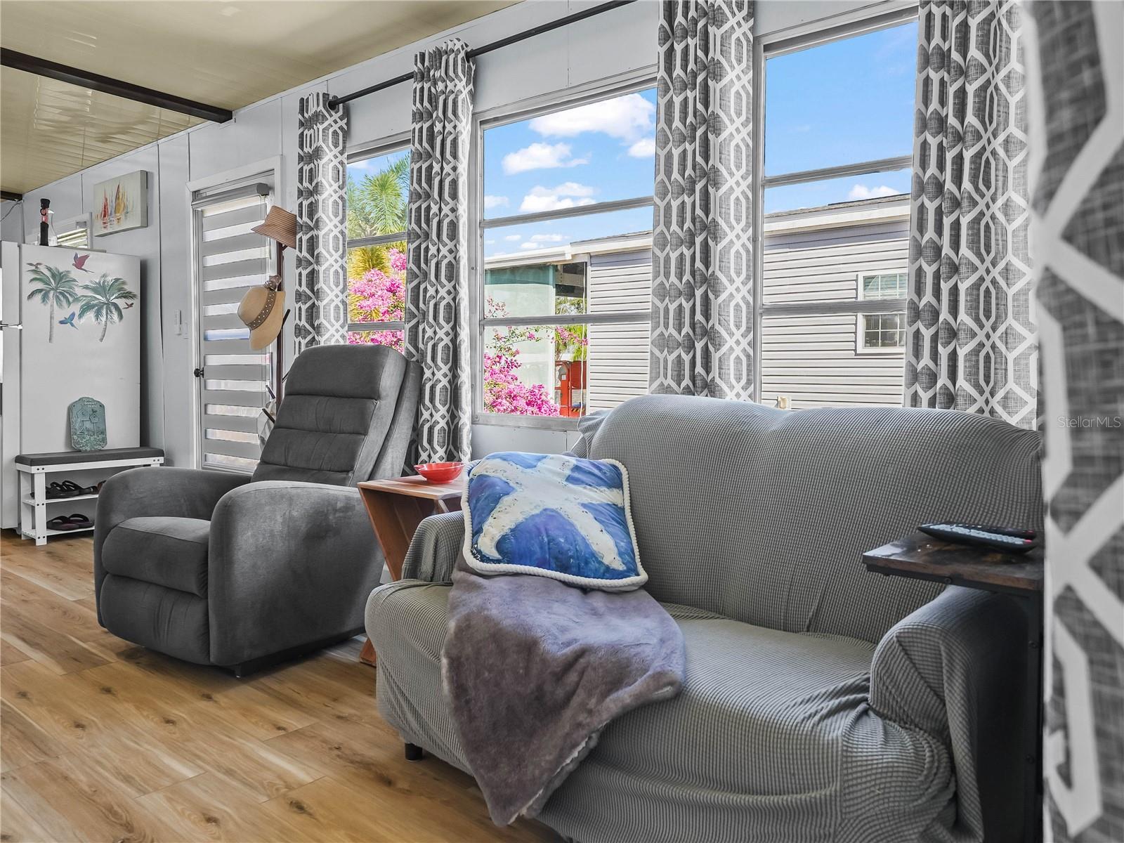 K4903148 Property Photo