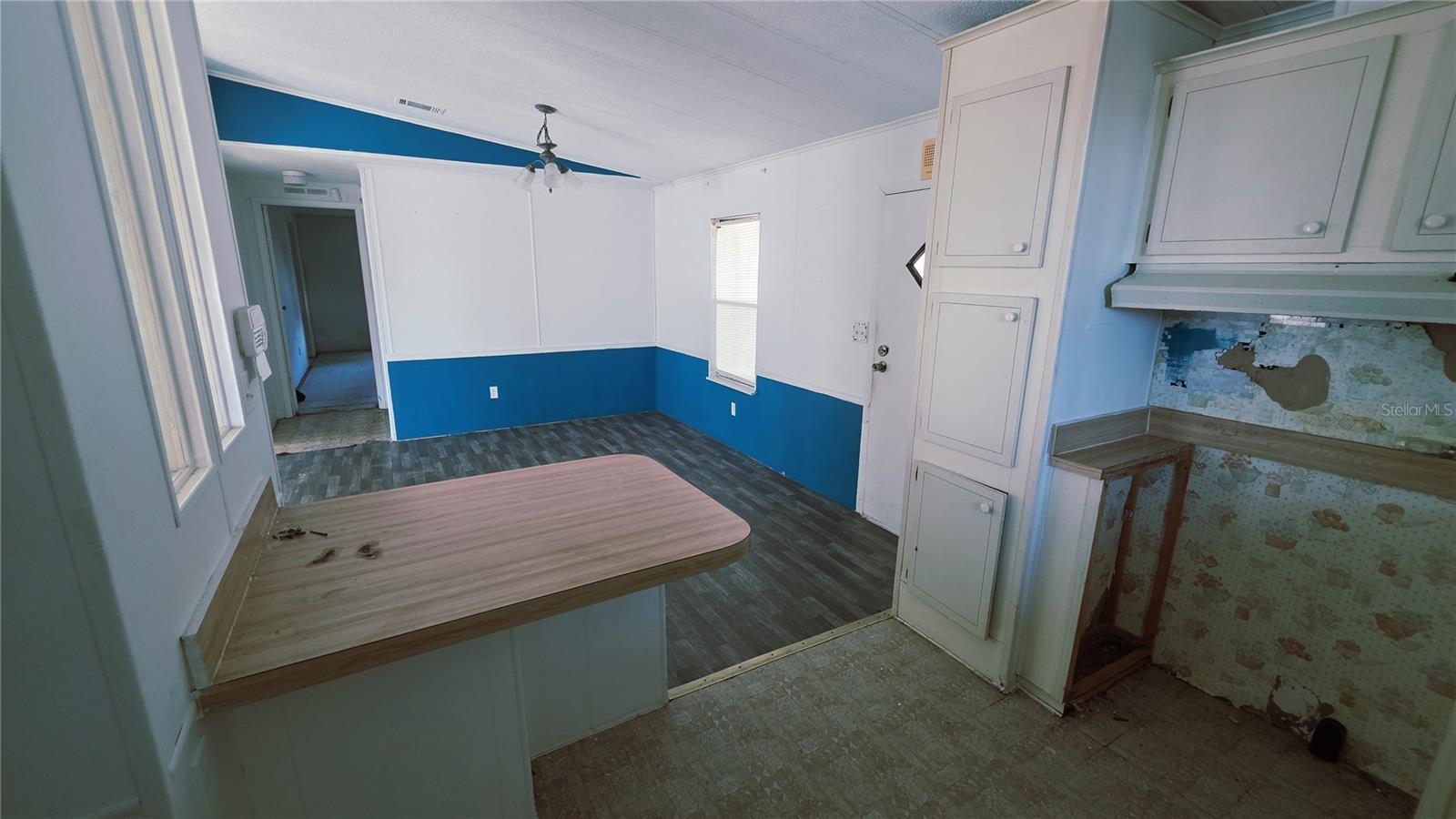 L4957492 Property Photo