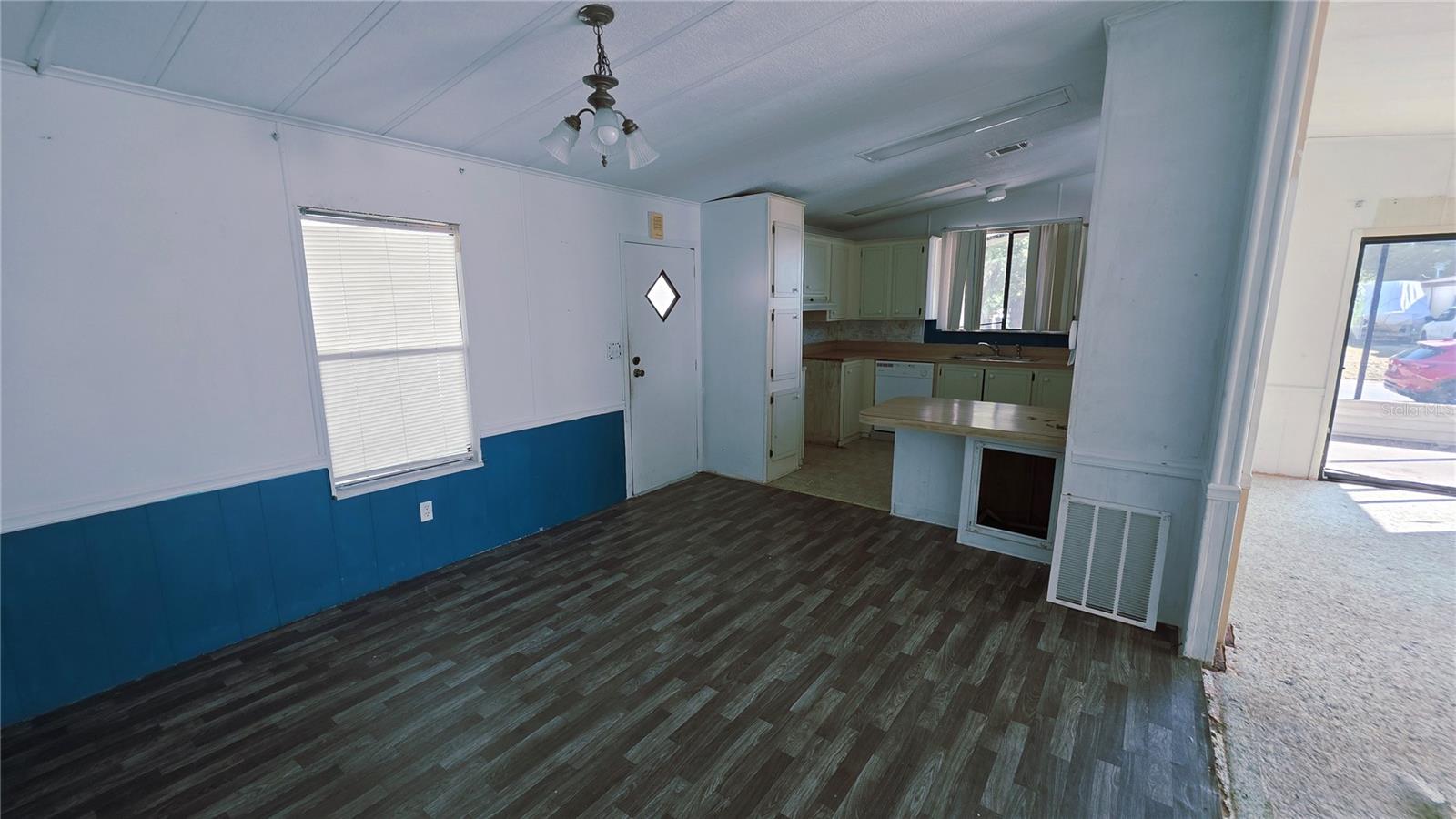 L4957492 Property Photo