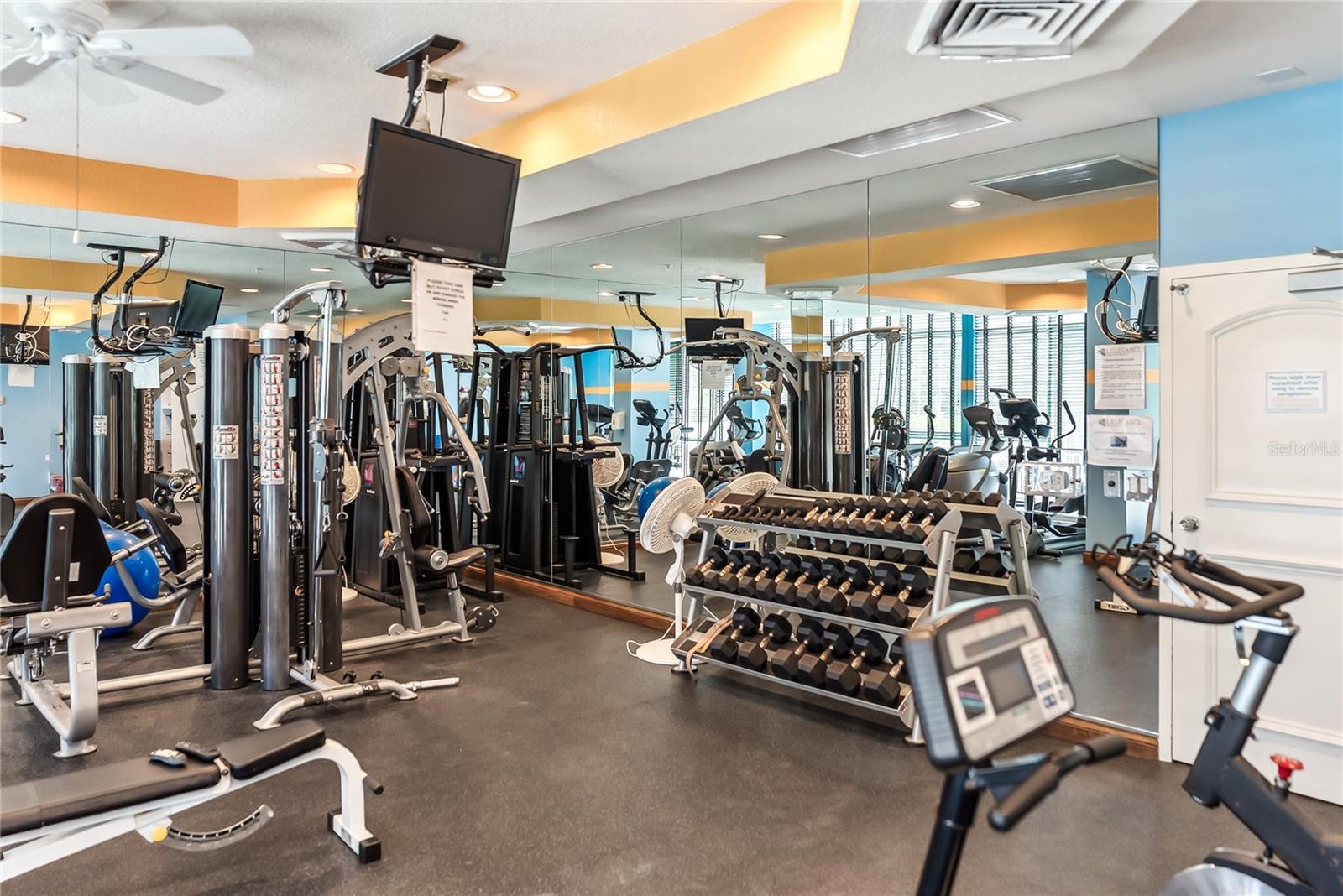 A4673028 Property Photo