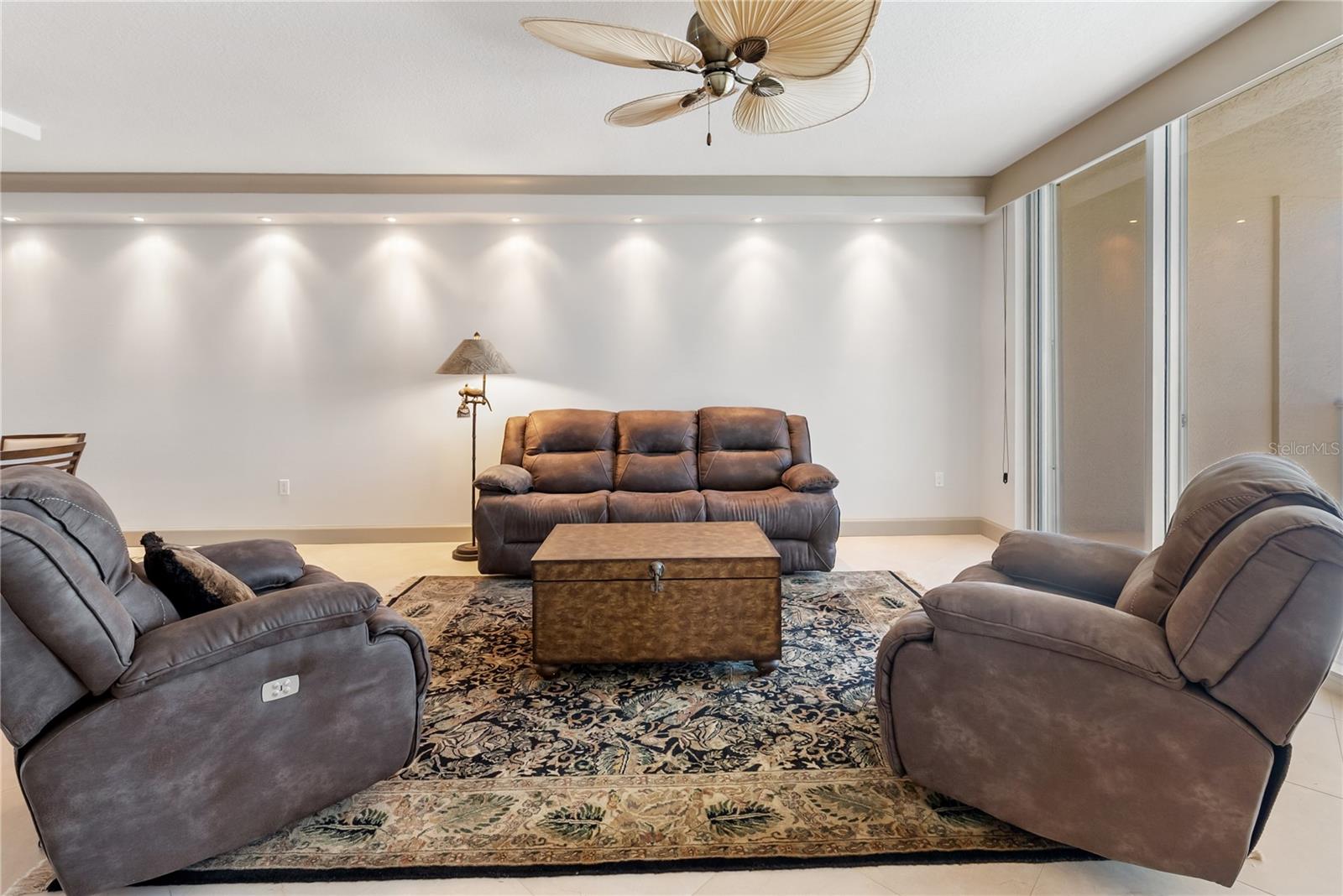 A4673028 Property Photo