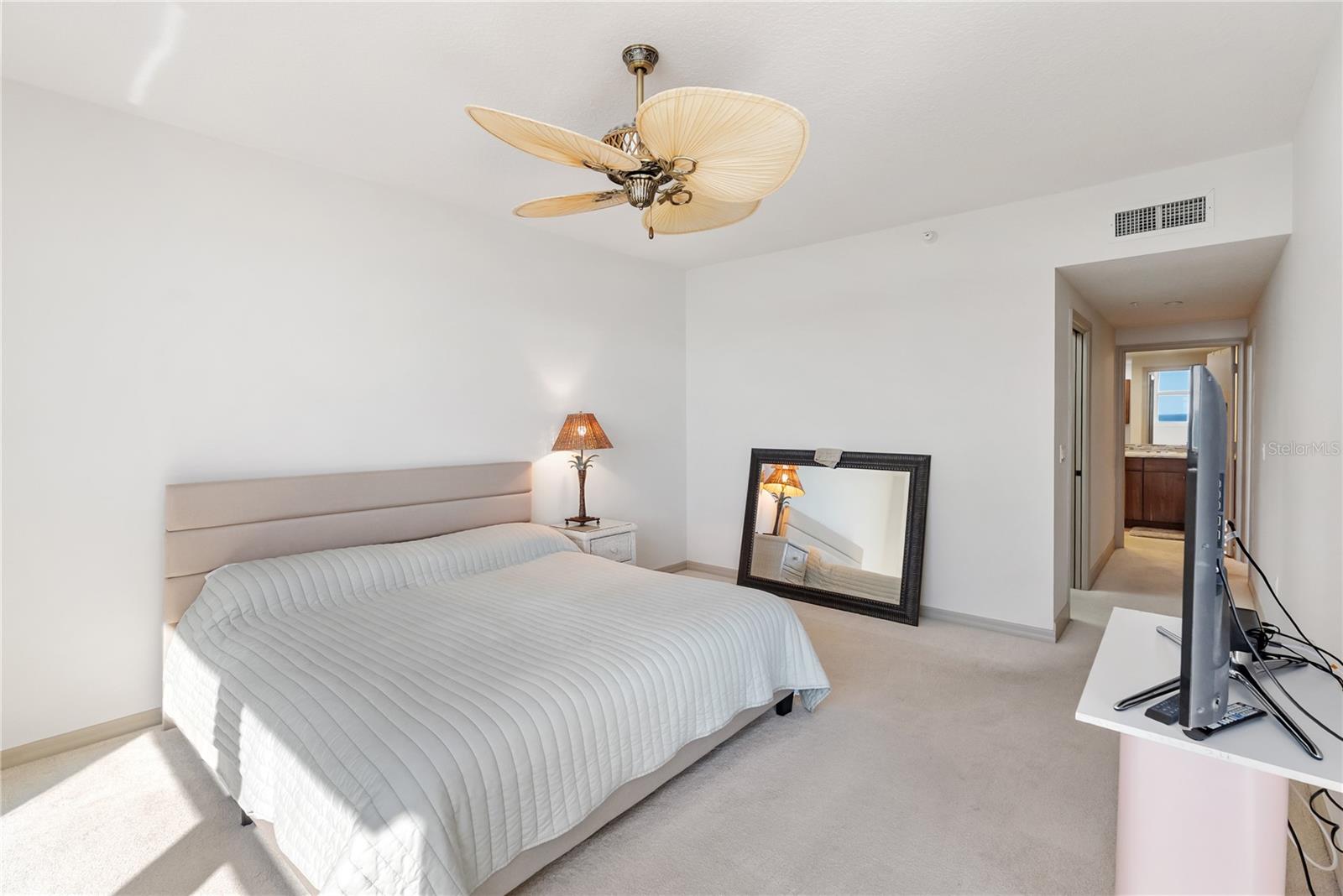 A4673028 Property Photo