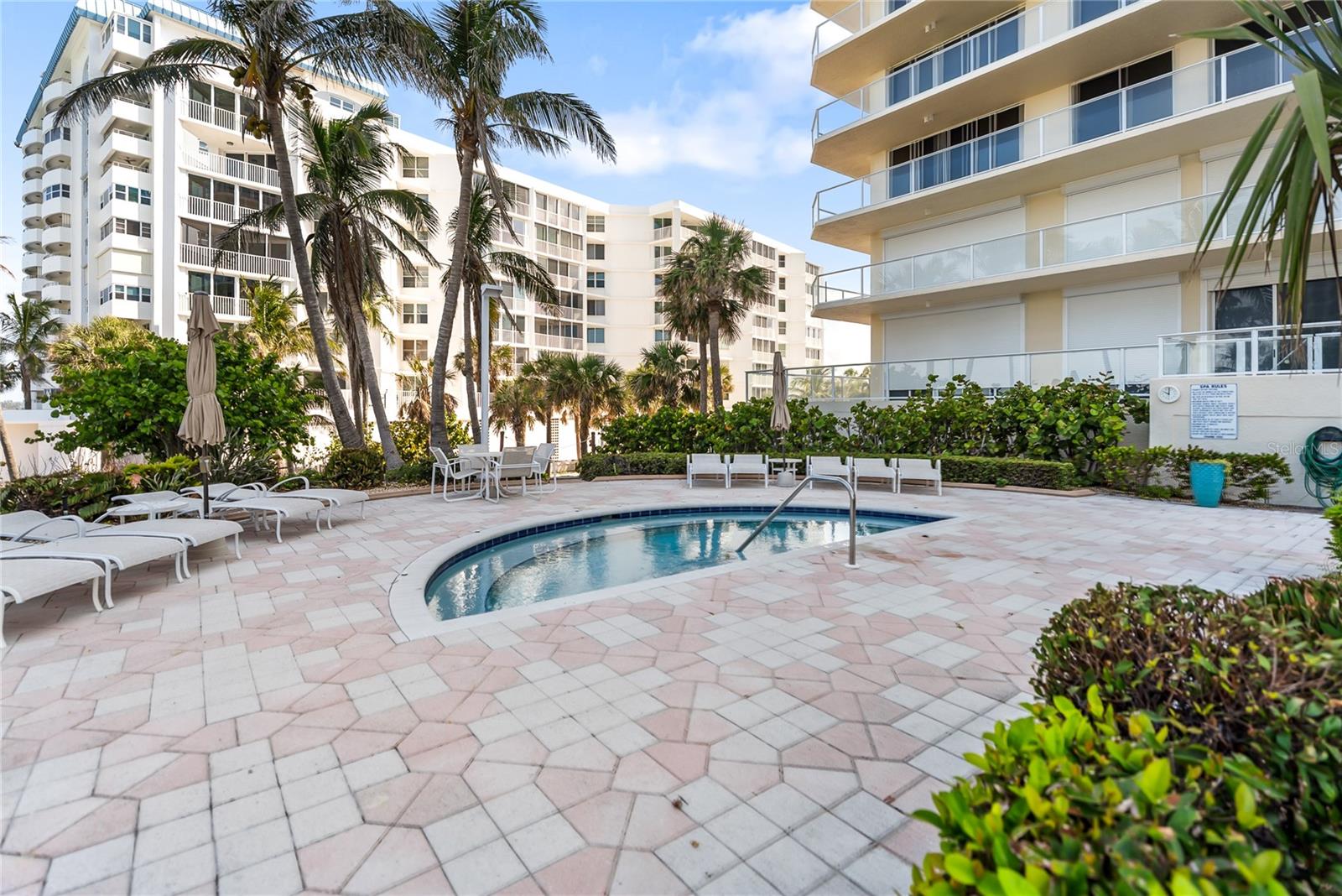 A4673028 Property Photo