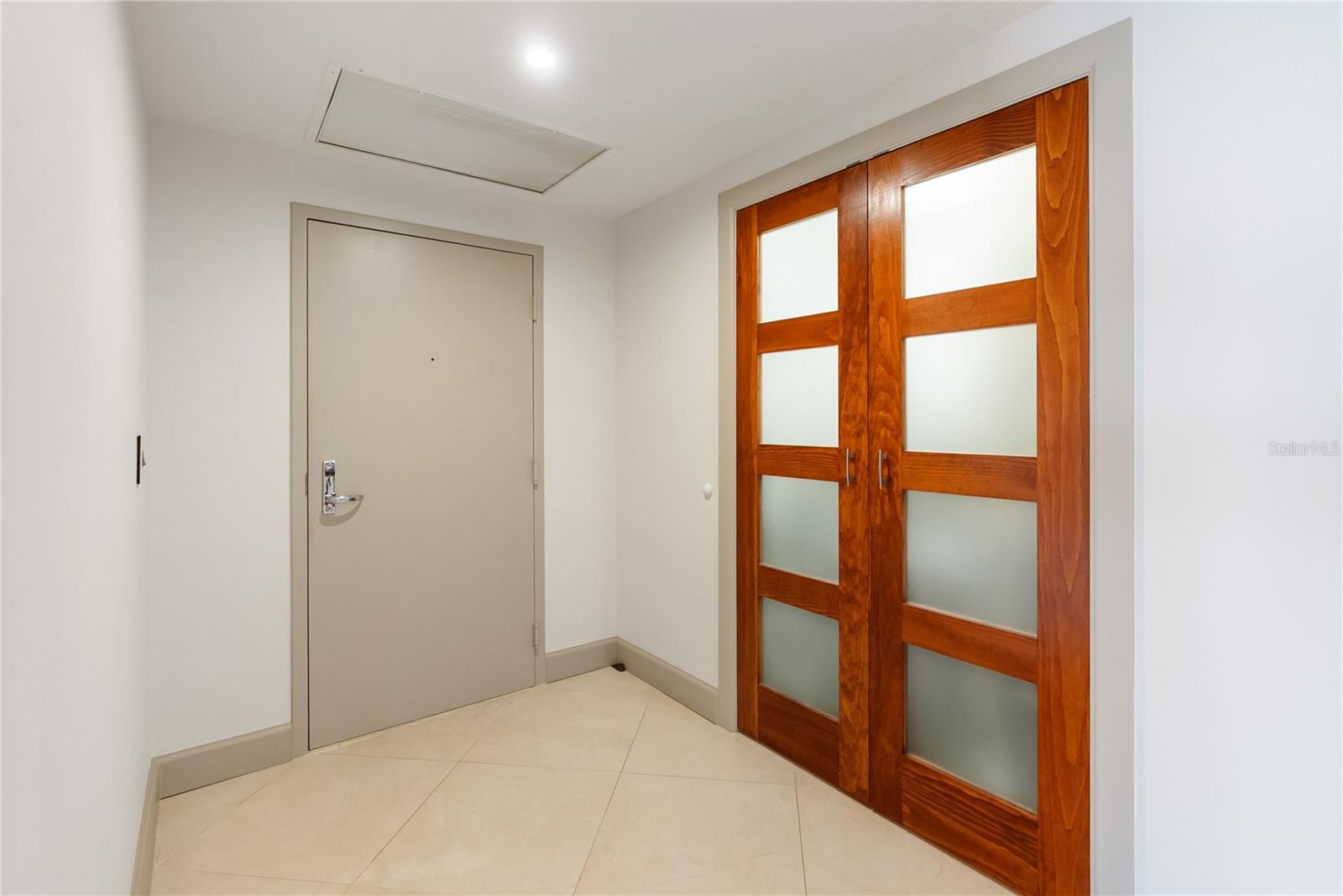 A4673028 Property Photo