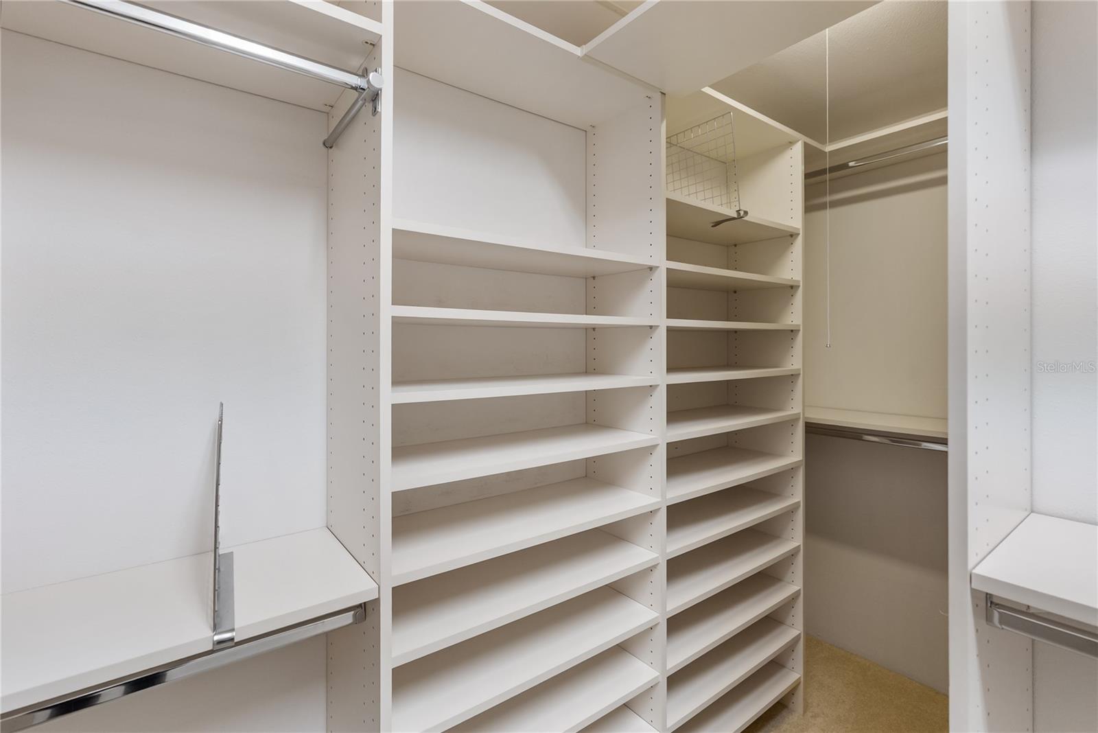 A4673028 Property Photo