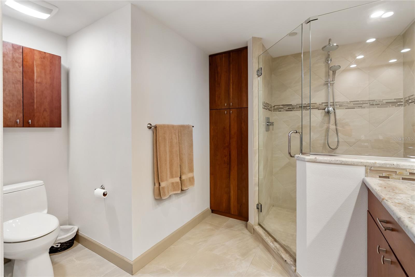 A4673028 Property Photo