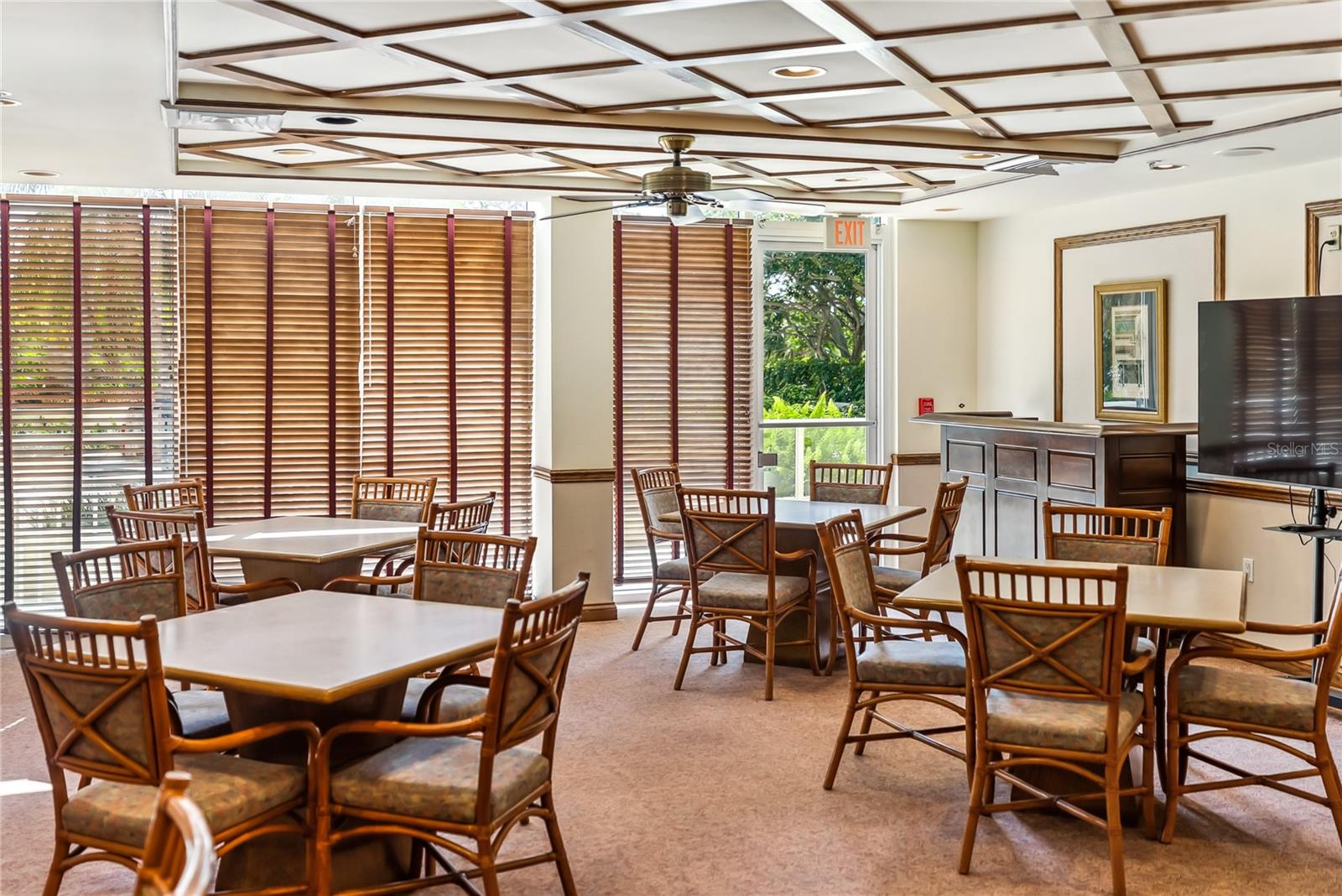 A4673028 Property Photo