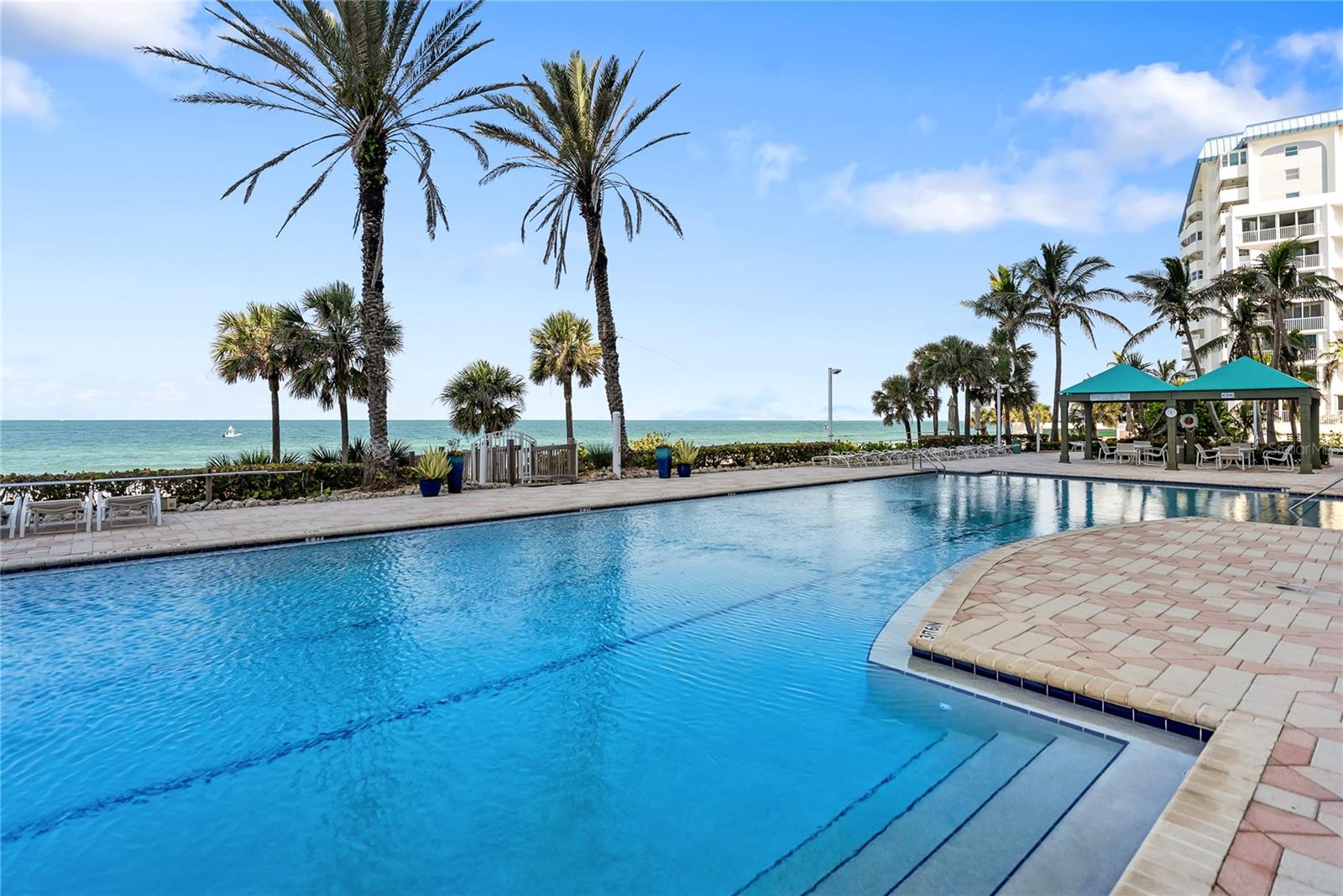 A4673028 Property Photo