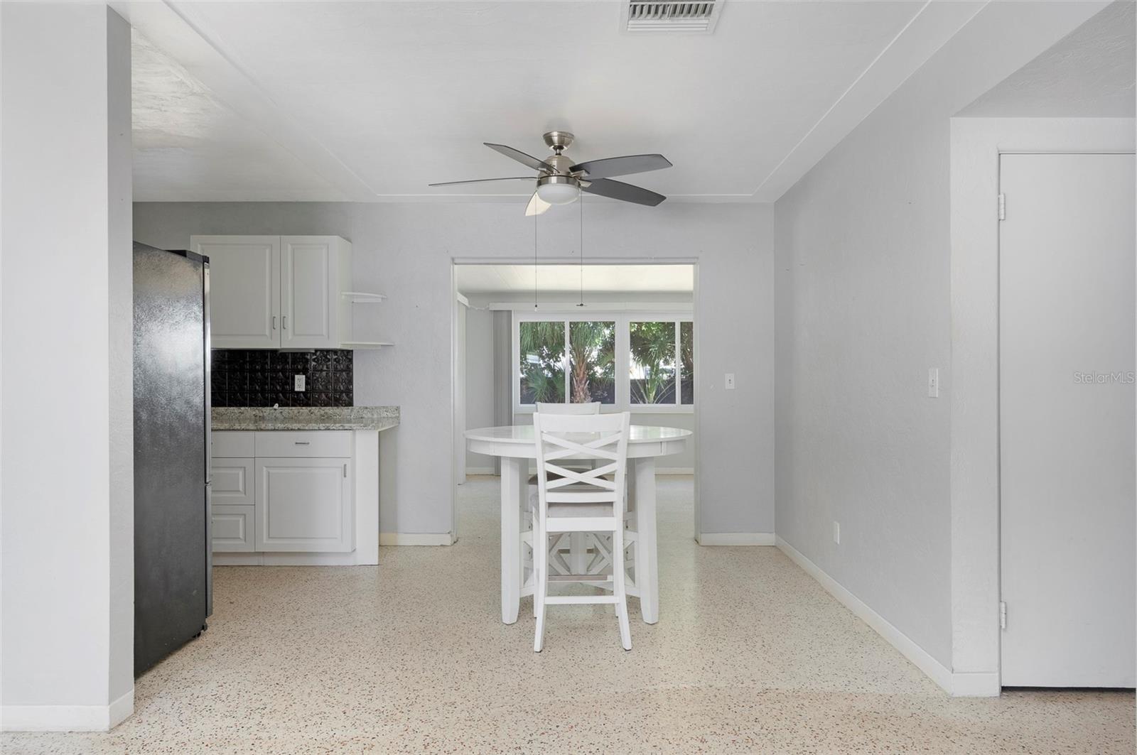 TB8450701 Property Photo