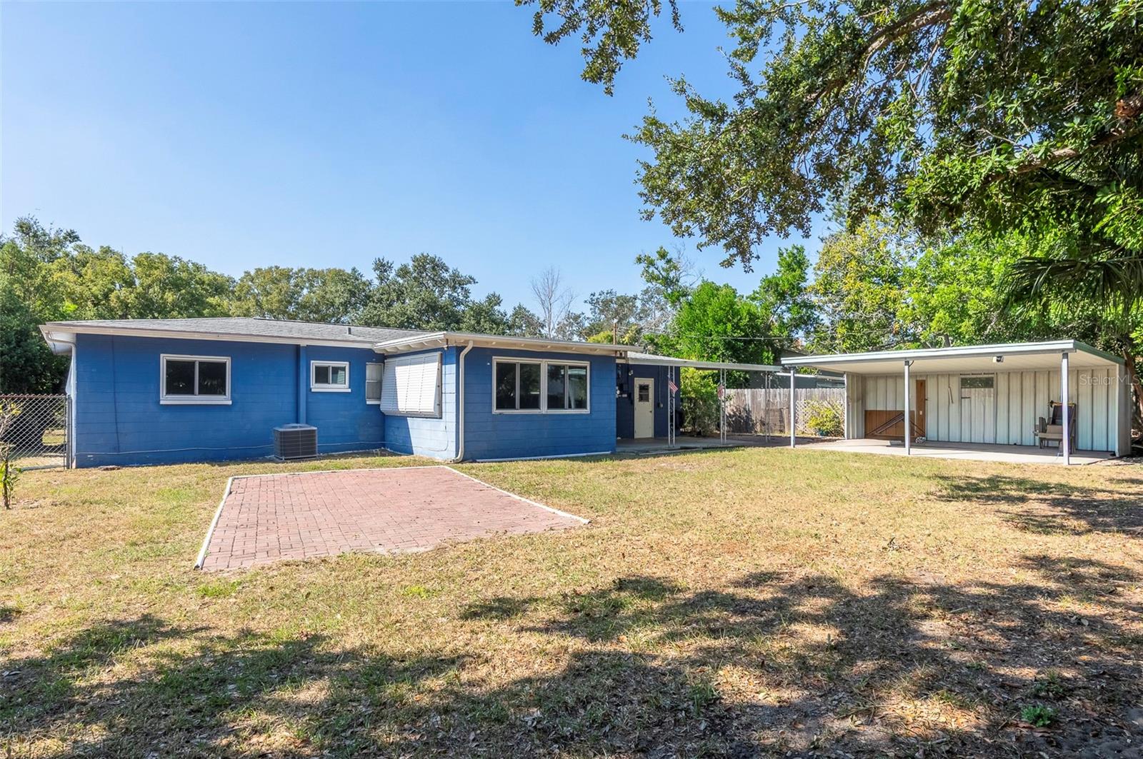 TB8450701 Property Photo