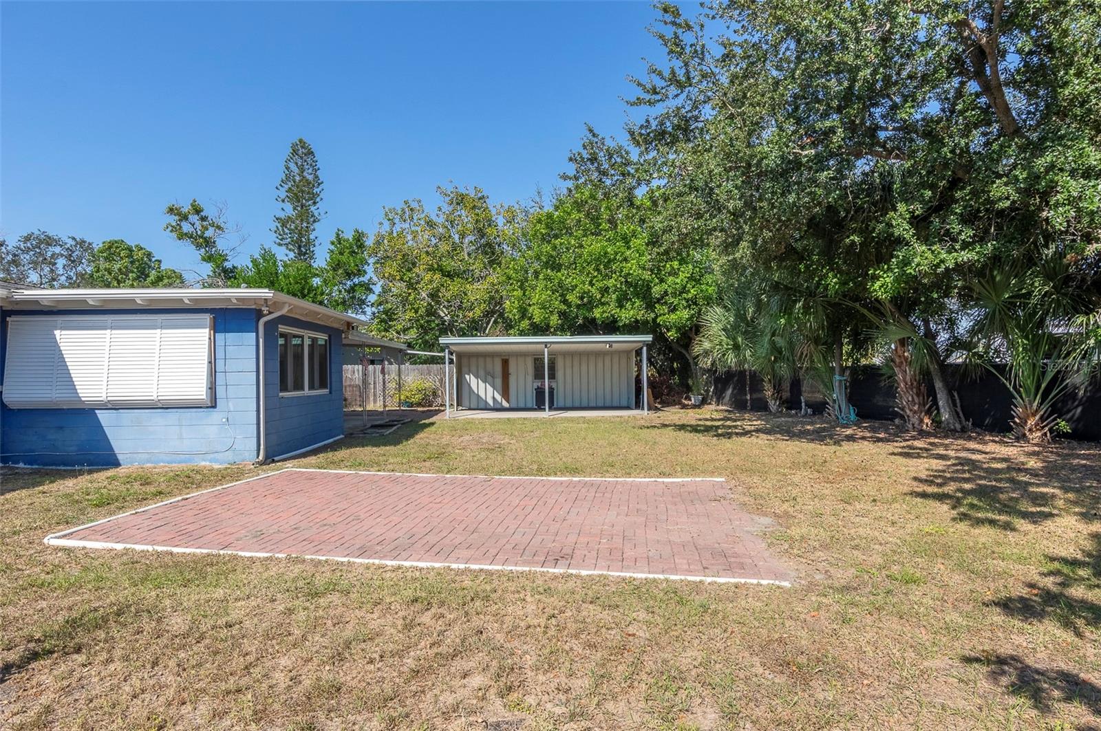 TB8450701 Property Photo