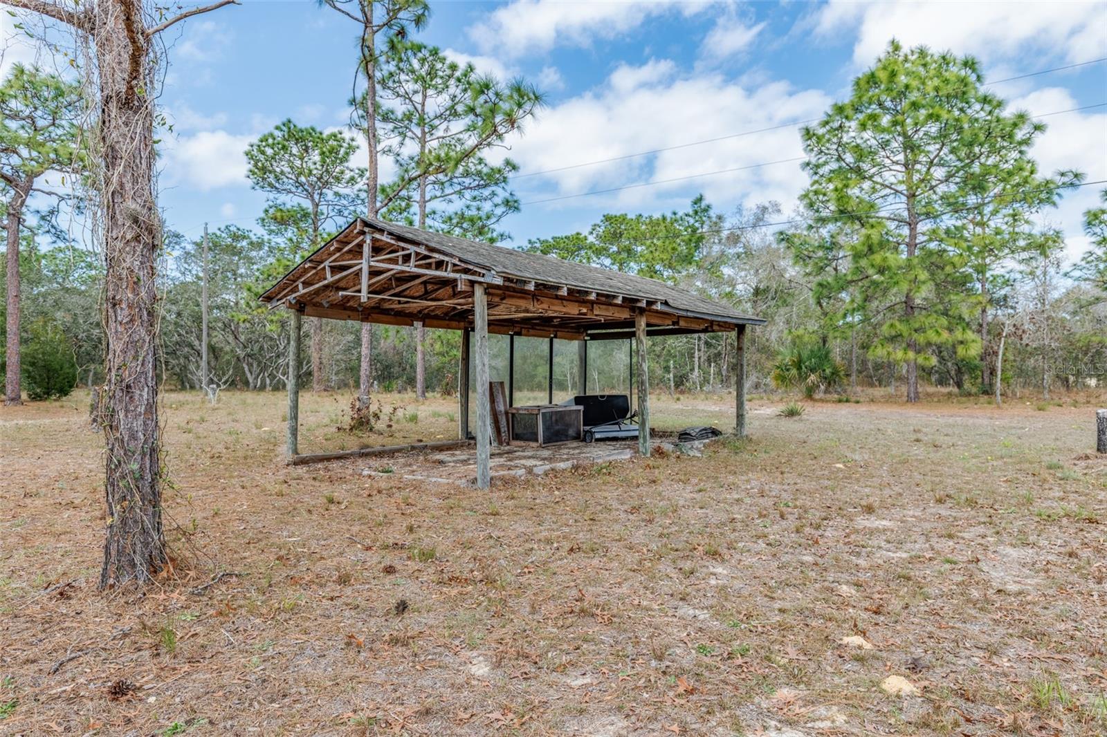 OM714040 Property Photo