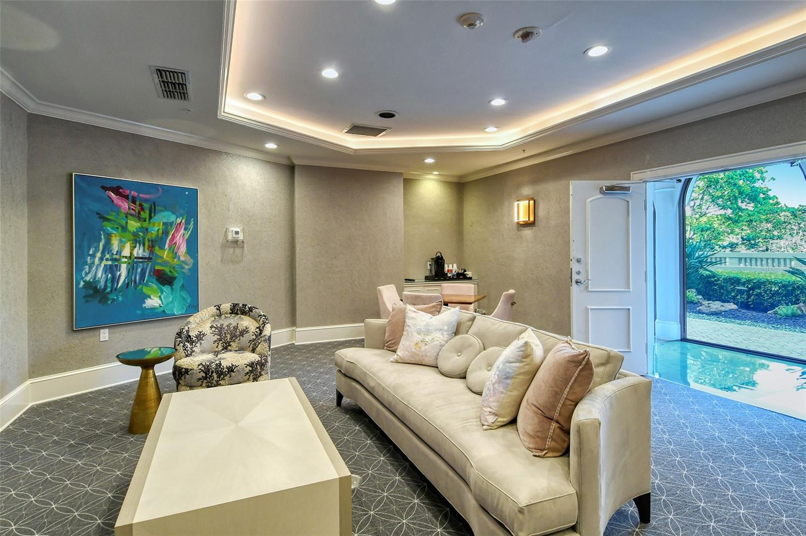 A4673061 Property Photo