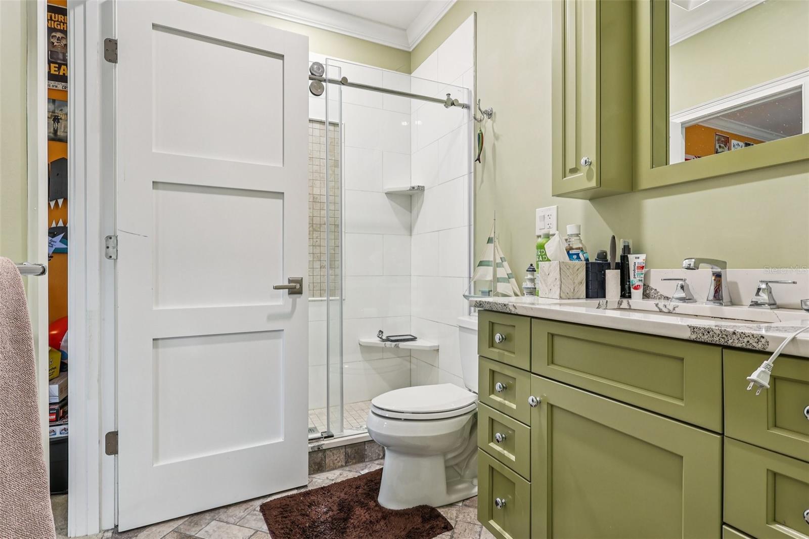 O6362727 Property Photo