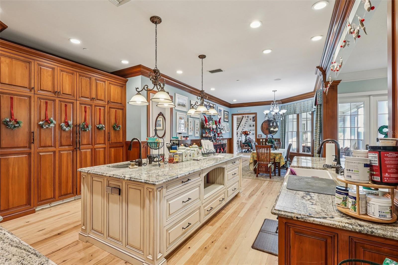 O6362727 Property Photo