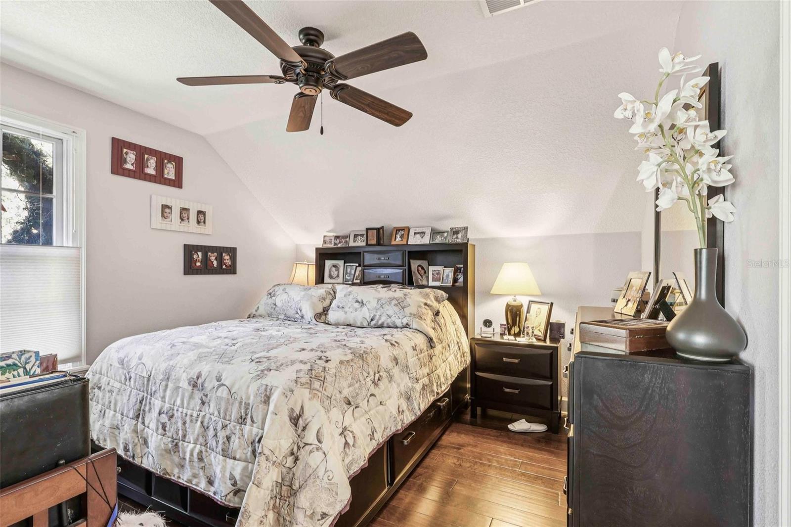 O6362727 Property Photo