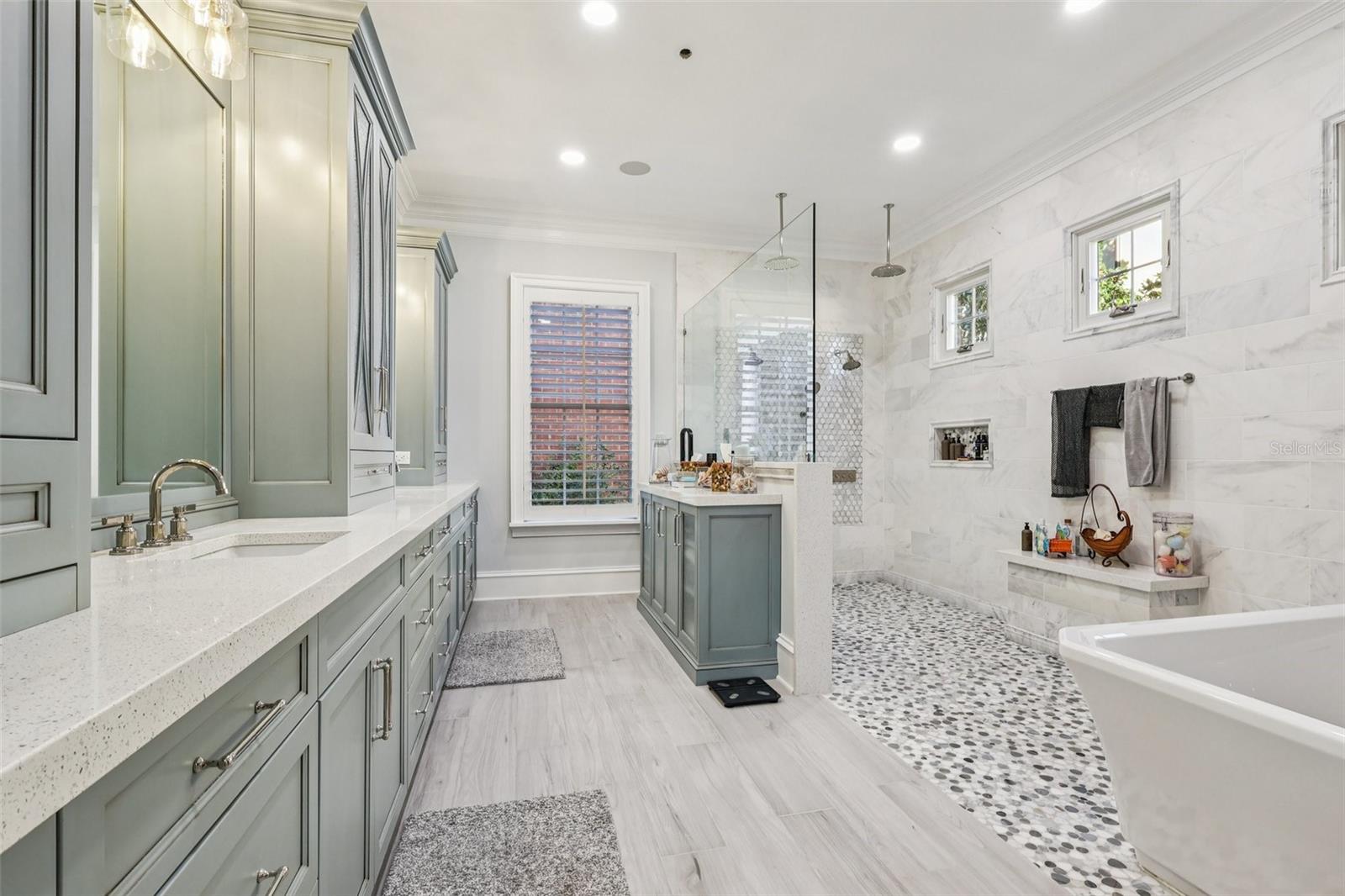 O6362727 Property Photo