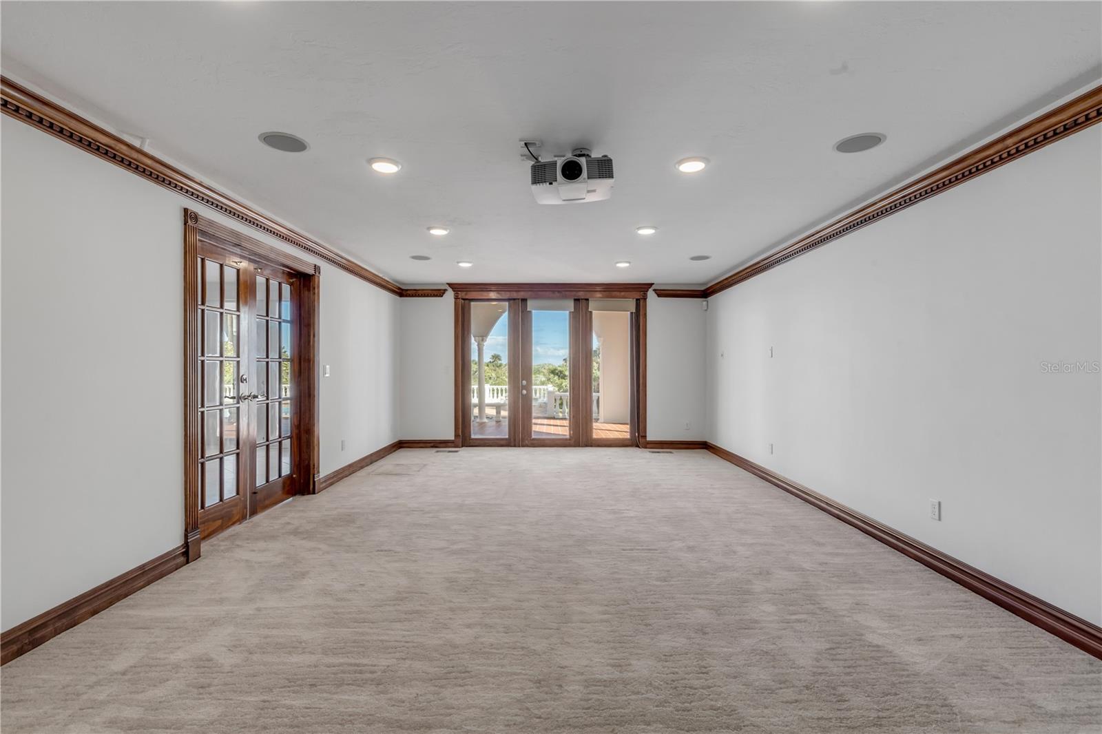 NS1086681 Property Photo