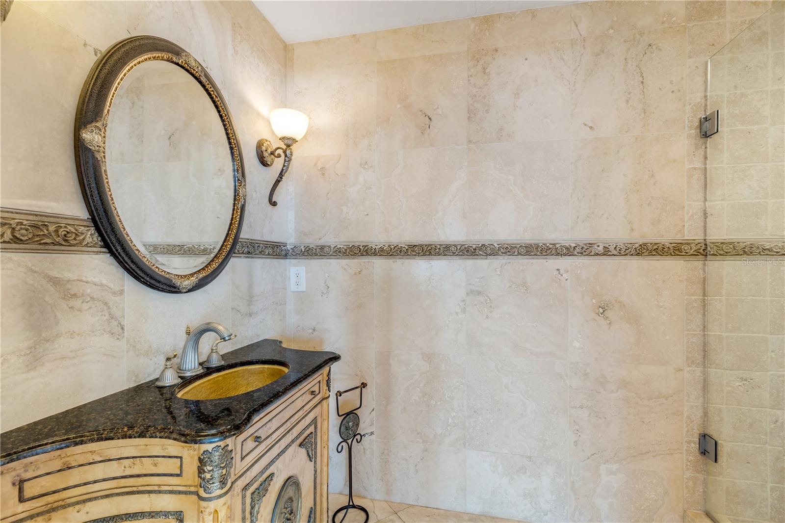 NS1086681 Property Photo