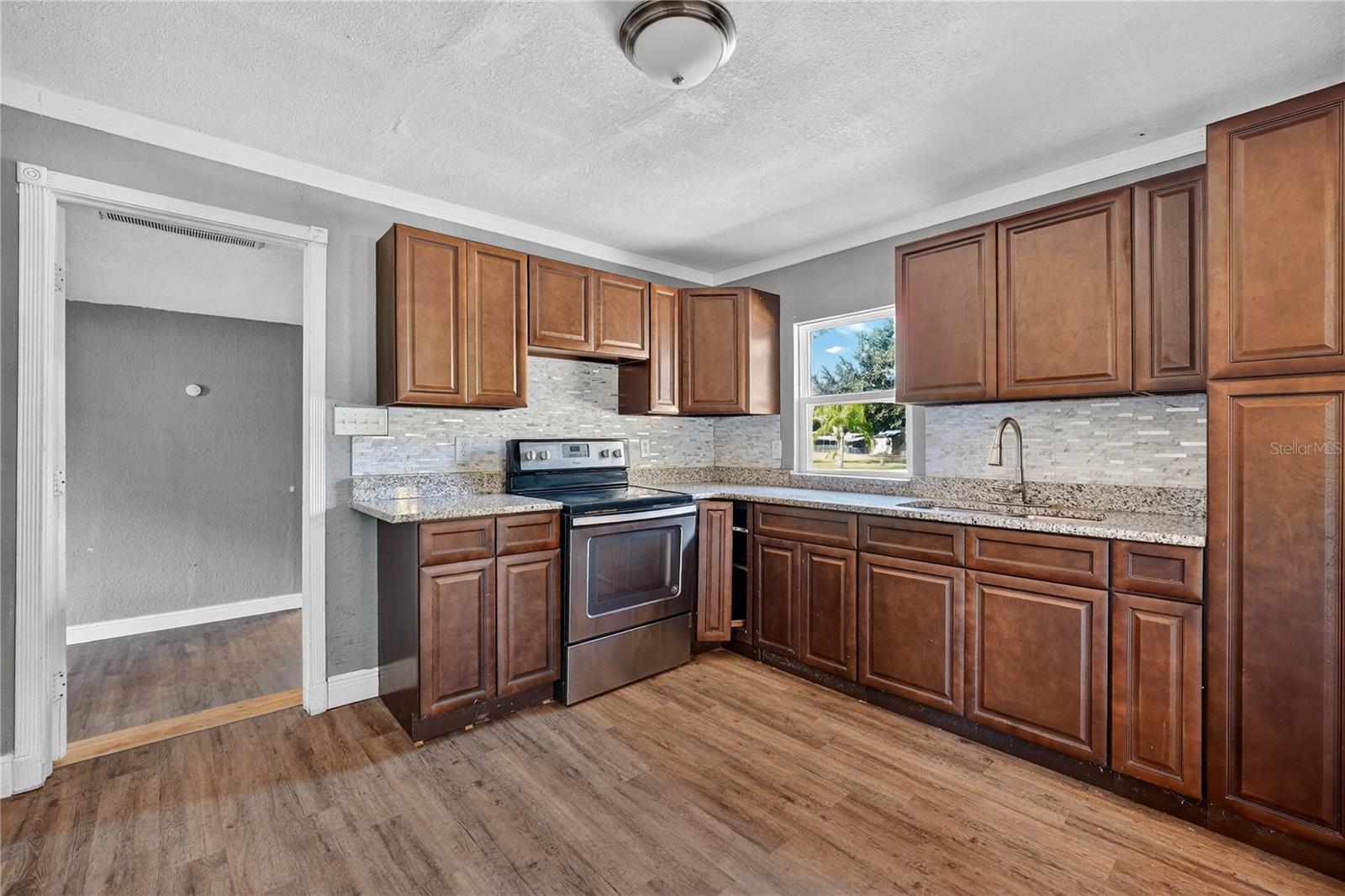 S5139116 Property Photo