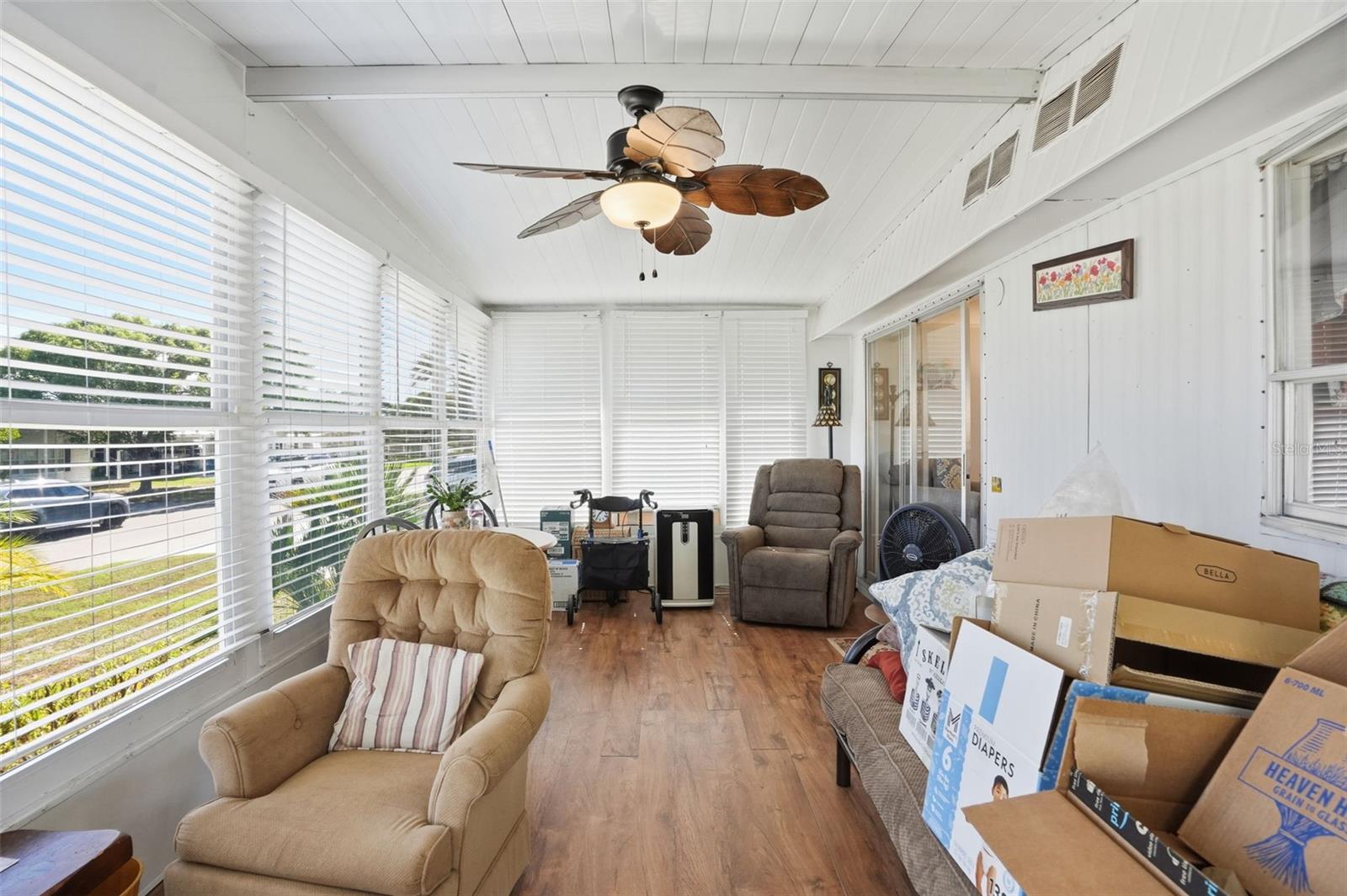 W7880985 Property Photo