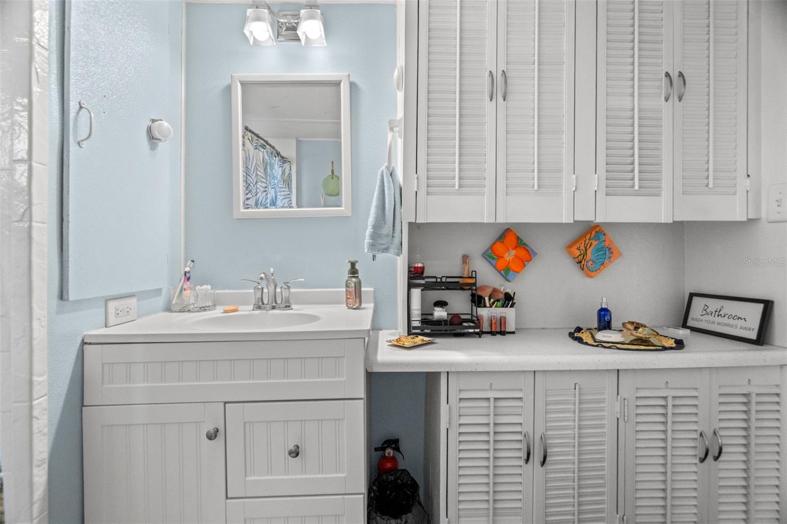 TB8450861 Property Photo