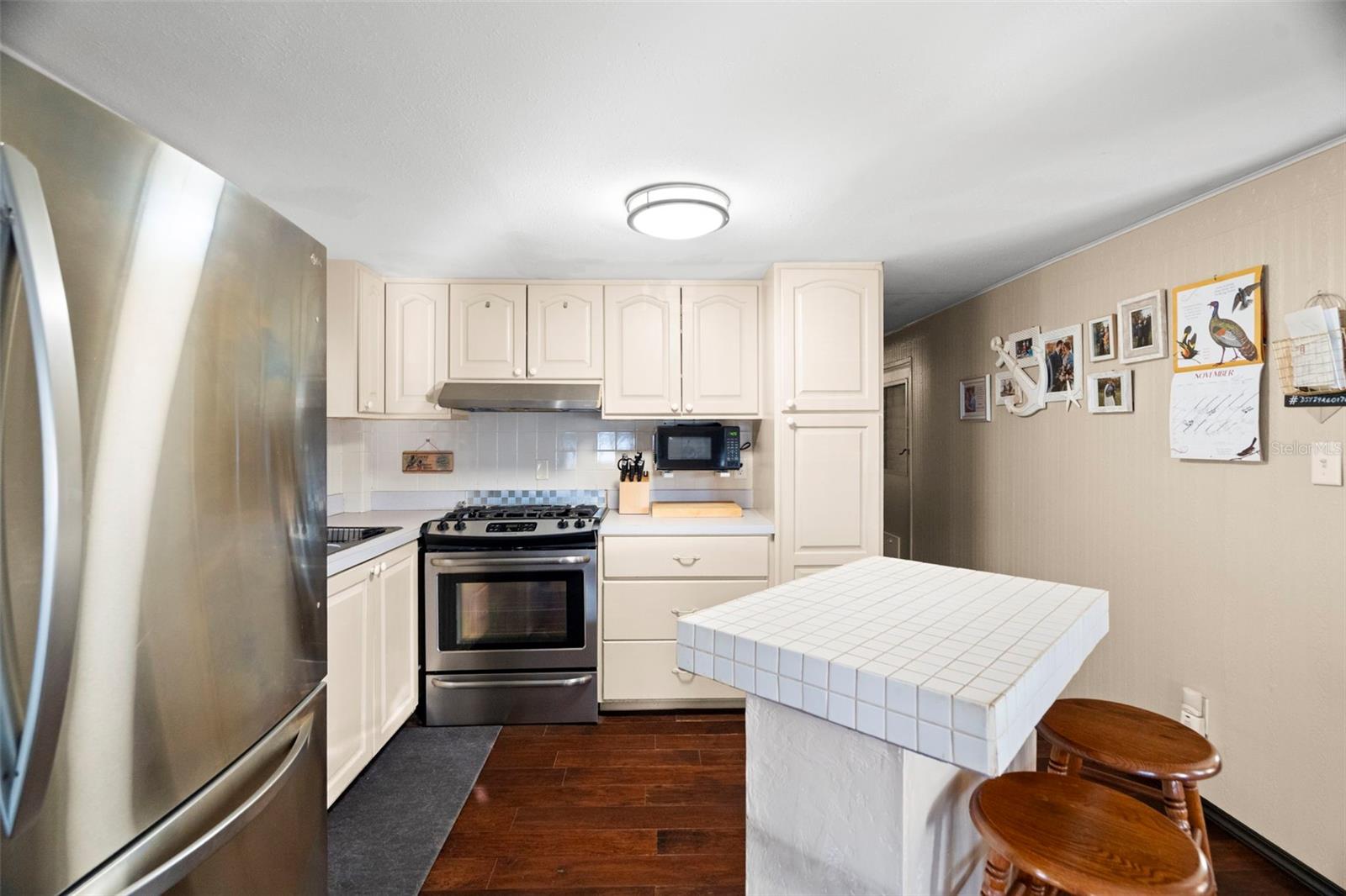 TB8450861 Property Photo