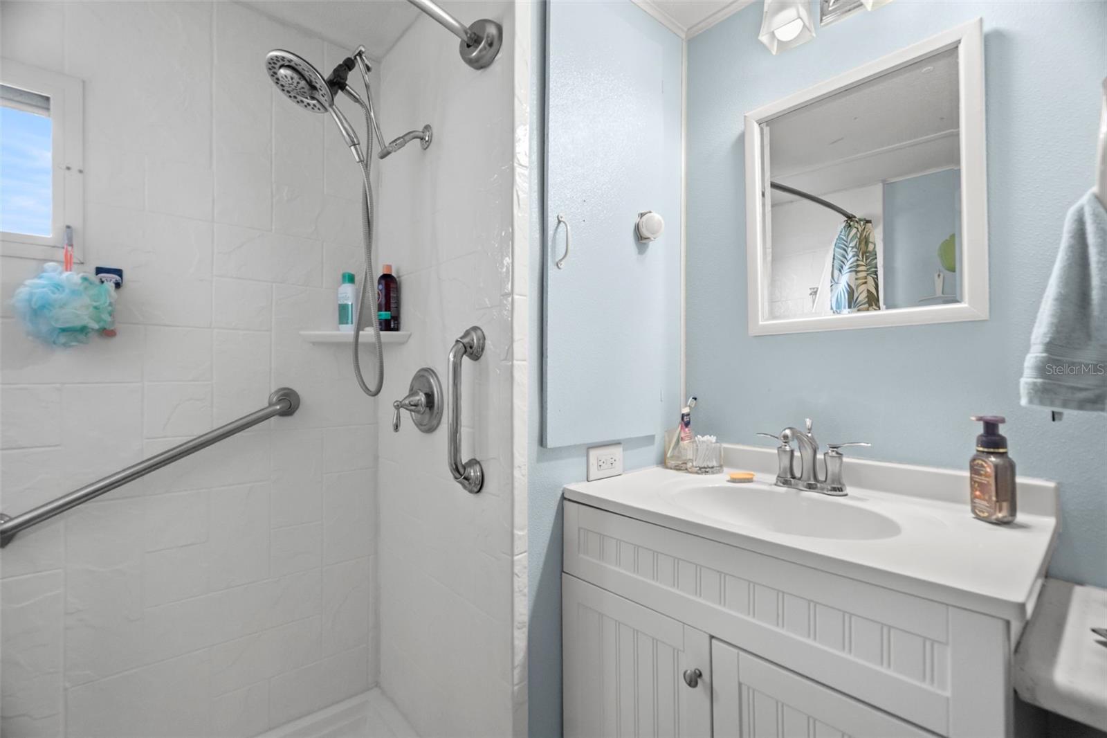 TB8450861 Property Photo