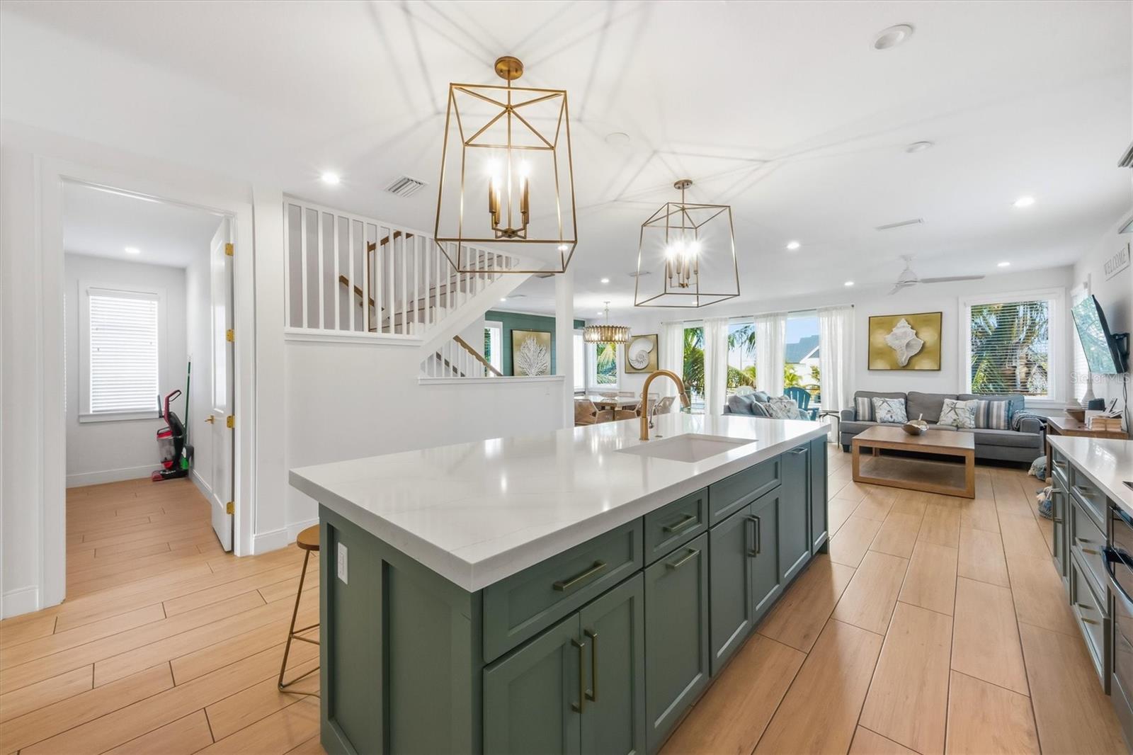 A4673163 Property Photo