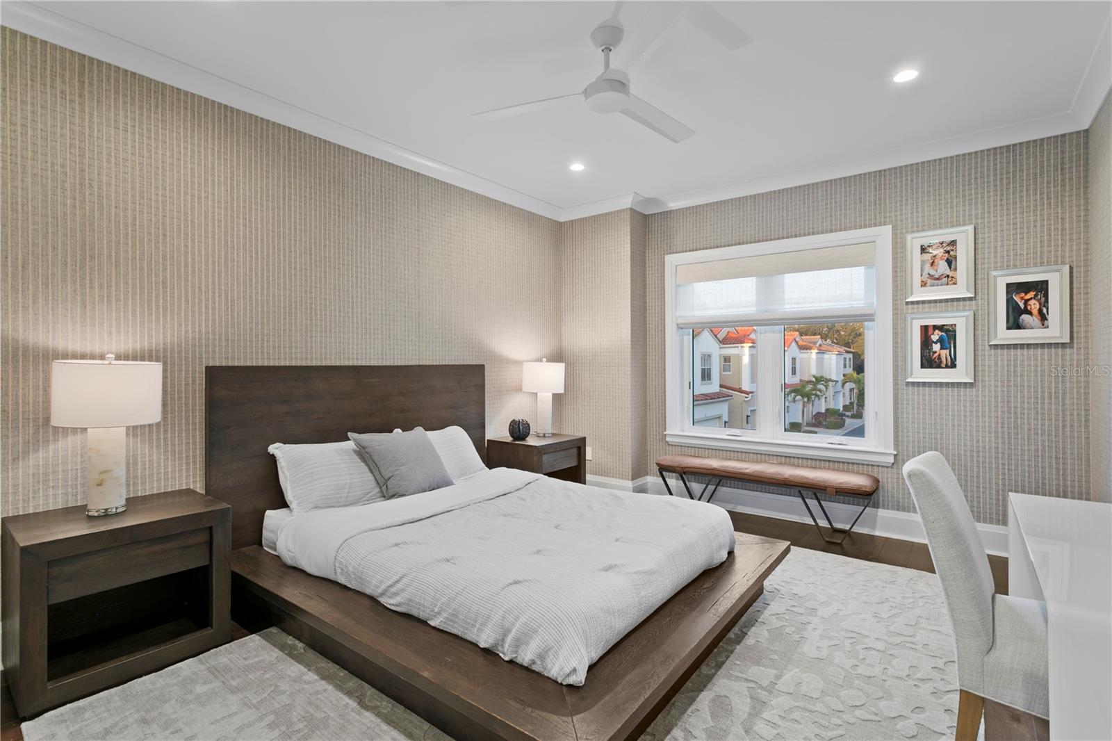 1037 ROYAL PASS RD, TAMPA, FL, 33602