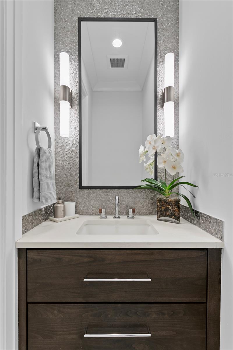 1037 ROYAL PASS RD, TAMPA, FL, 33602