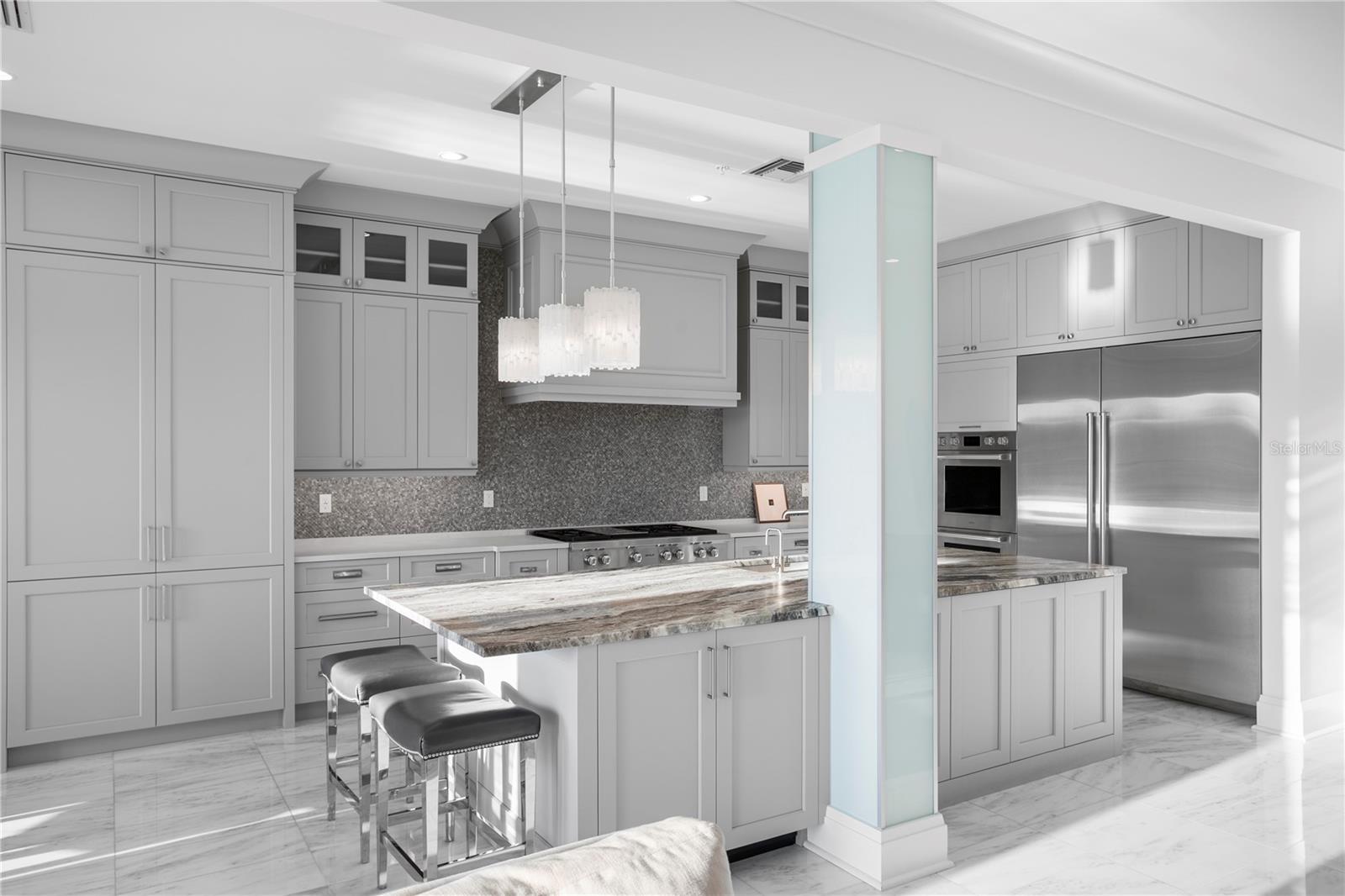 1037 ROYAL PASS RD, TAMPA, FL, 33602