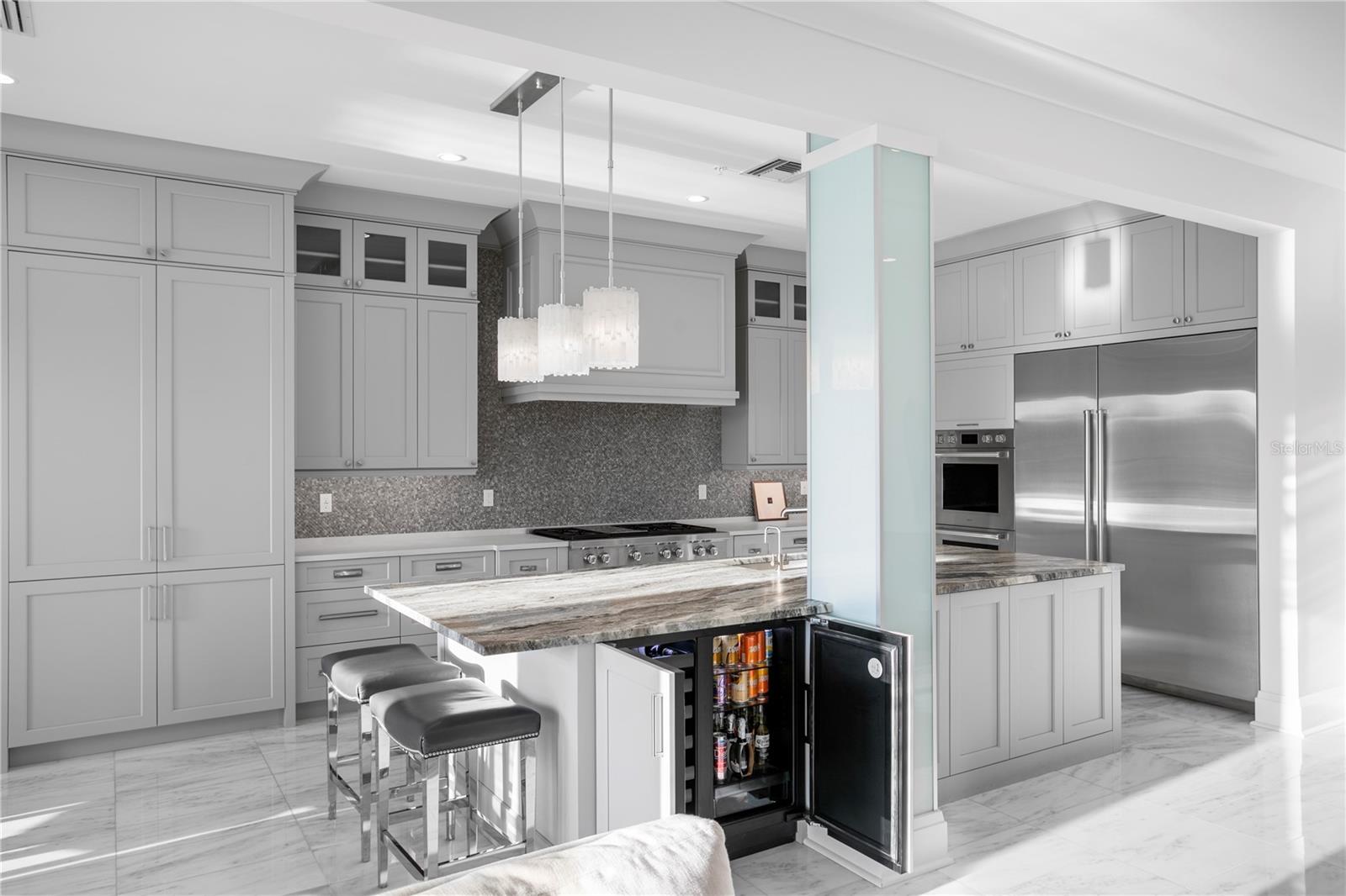 1037 ROYAL PASS RD, TAMPA, FL, 33602