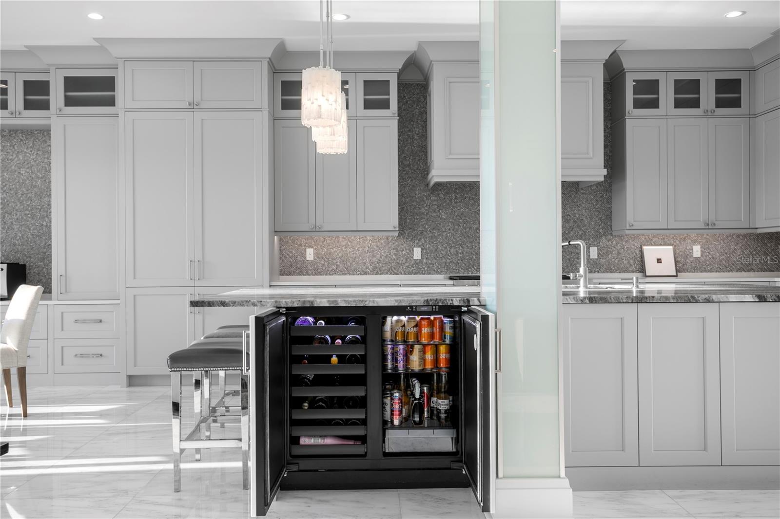 1037 ROYAL PASS RD, TAMPA, FL, 33602