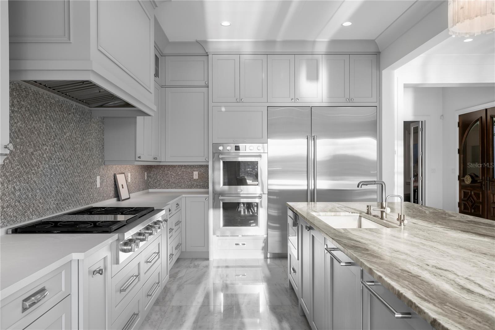 1037 ROYAL PASS RD, TAMPA, FL, 33602