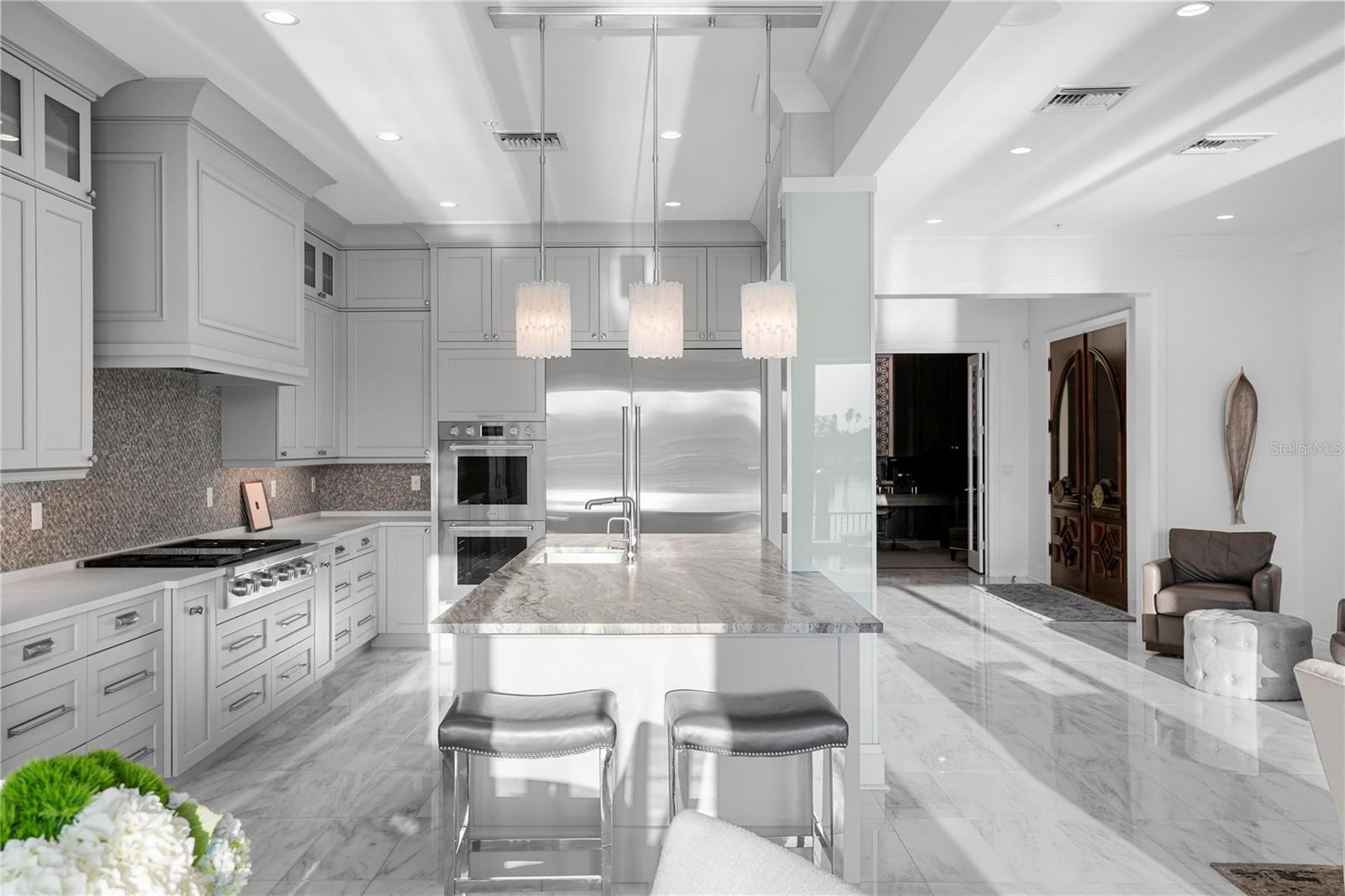 1037 ROYAL PASS RD, TAMPA, FL, 33602