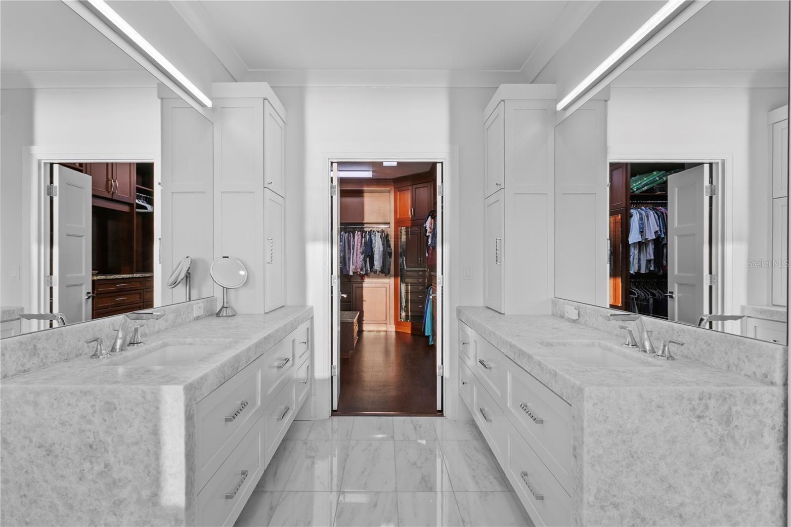 1037 ROYAL PASS RD, TAMPA, FL, 33602