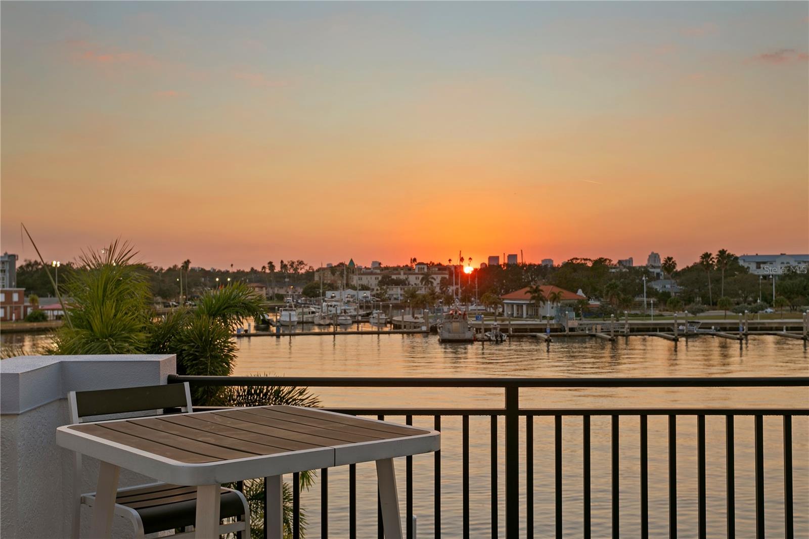 1037 ROYAL PASS RD, TAMPA, FL, 33602